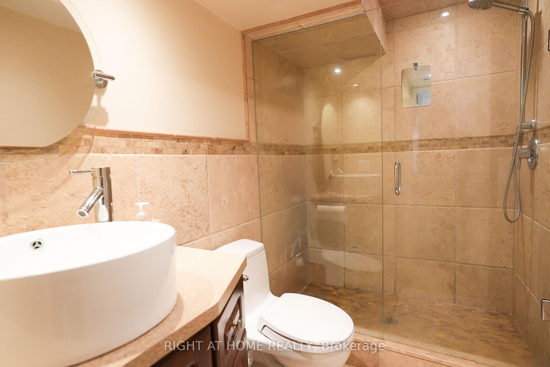 Photo 33 of 1266 Lakeview Drive, Oakville, Falgarwood — HOMEH