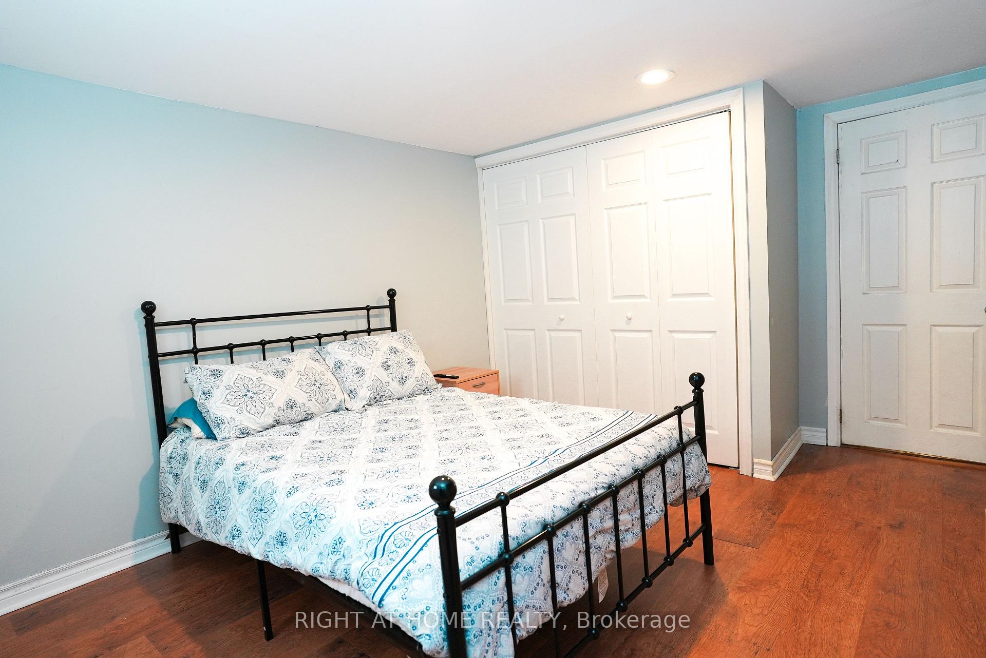 Photo 38 of 1266 Lakeview Drive, Oakville, Falgarwood — HOMEH