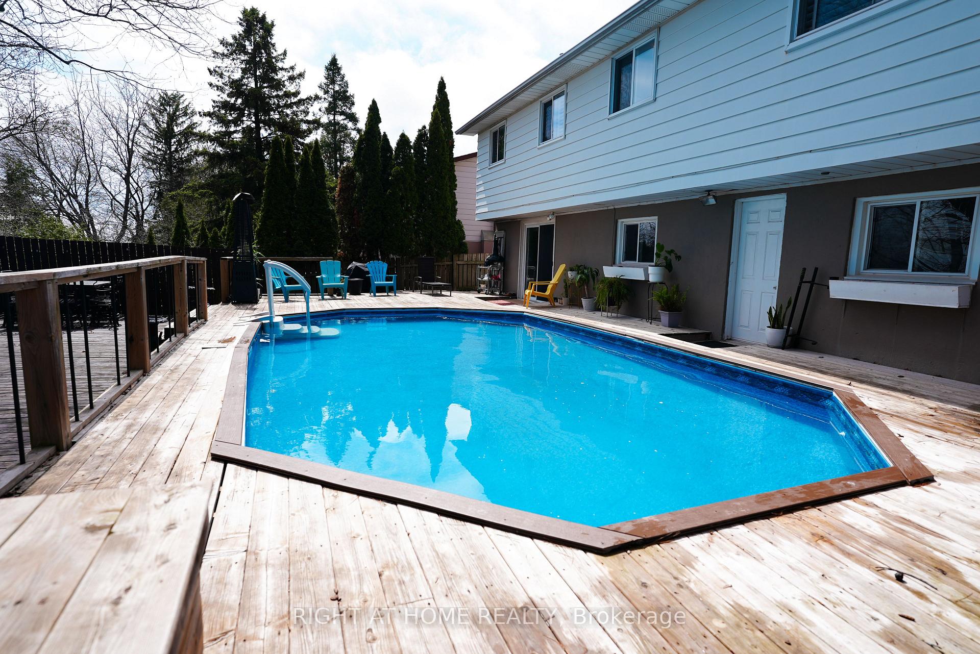 Photo 44 of 1266 Lakeview Drive, Oakville, Falgarwood — HOMEH