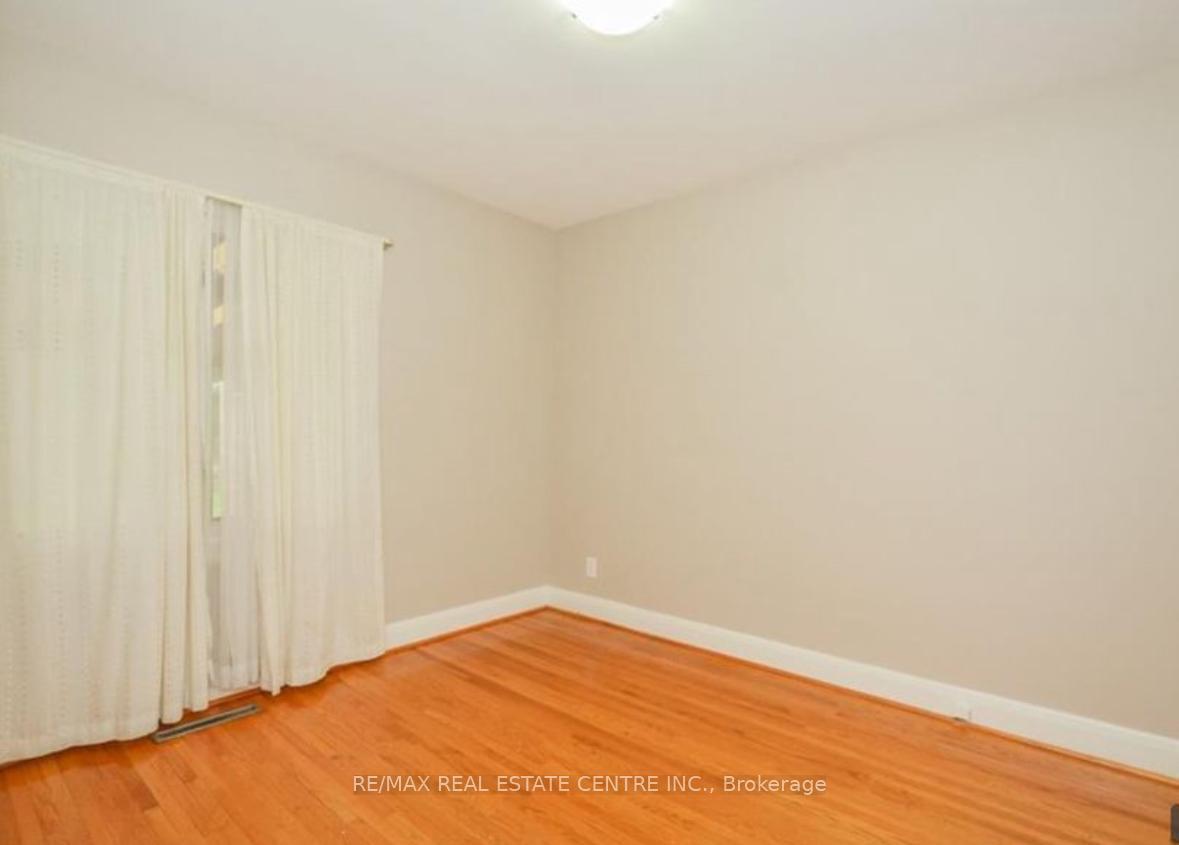 Photo 4 of Unit Main, 37 Mckenzie Avenue, Kitchener, King East — HOMEH