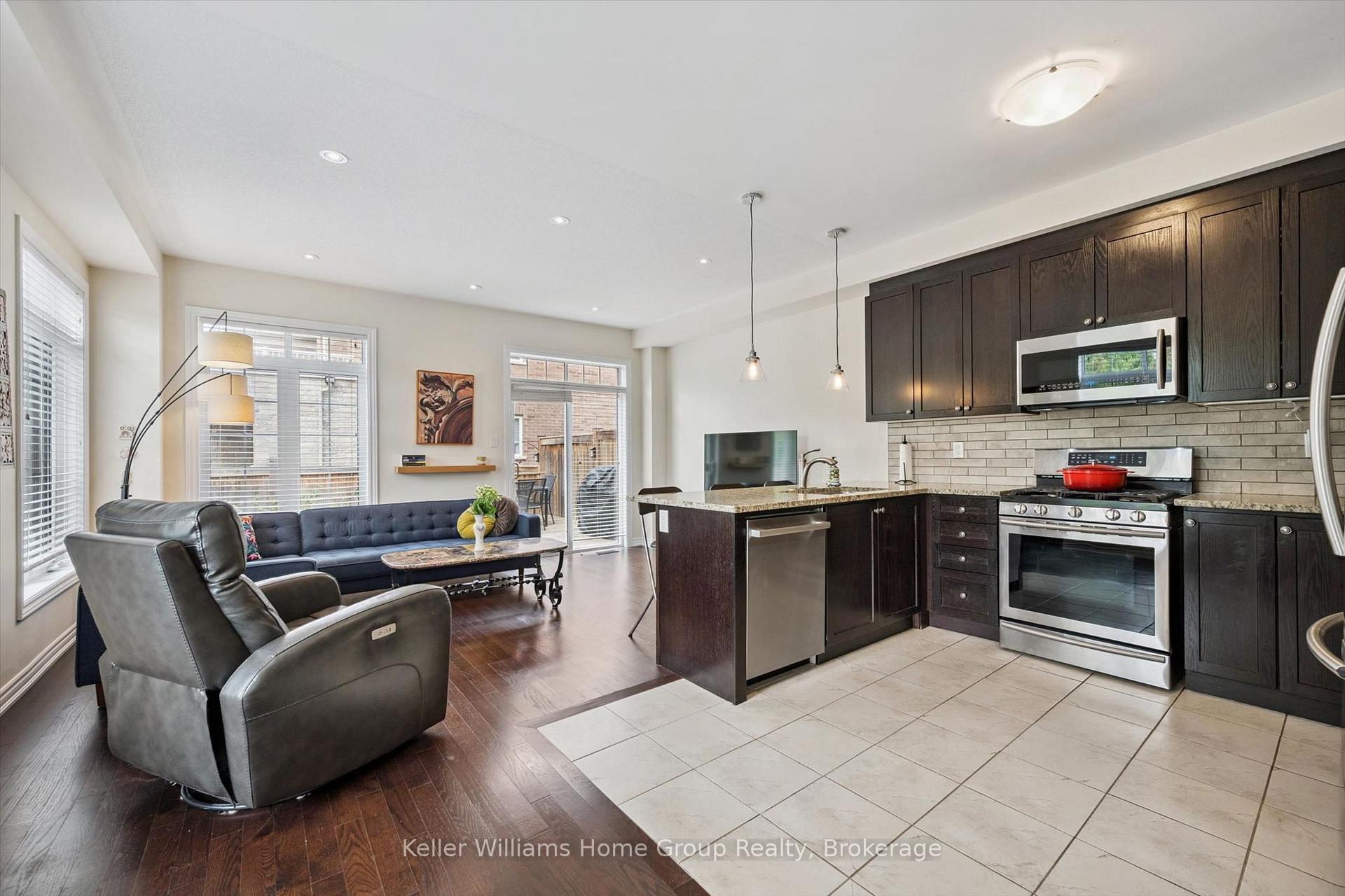 Photo 14 of 61 Ridgegate Crescent, Halton Hills, Georgetown — HOMEH