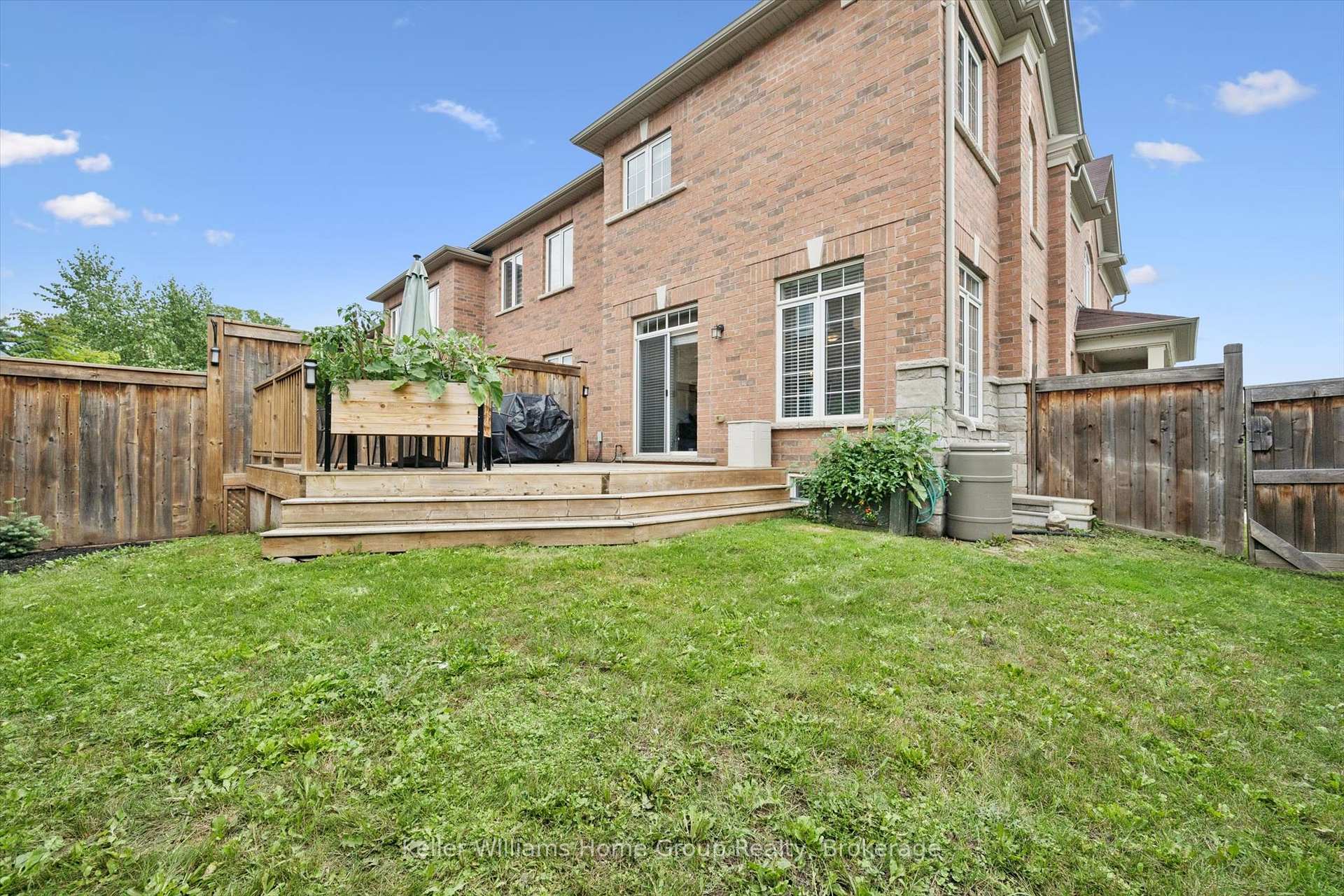Photo 42 of 61 Ridgegate Crescent, Halton Hills, Georgetown — HOMEH