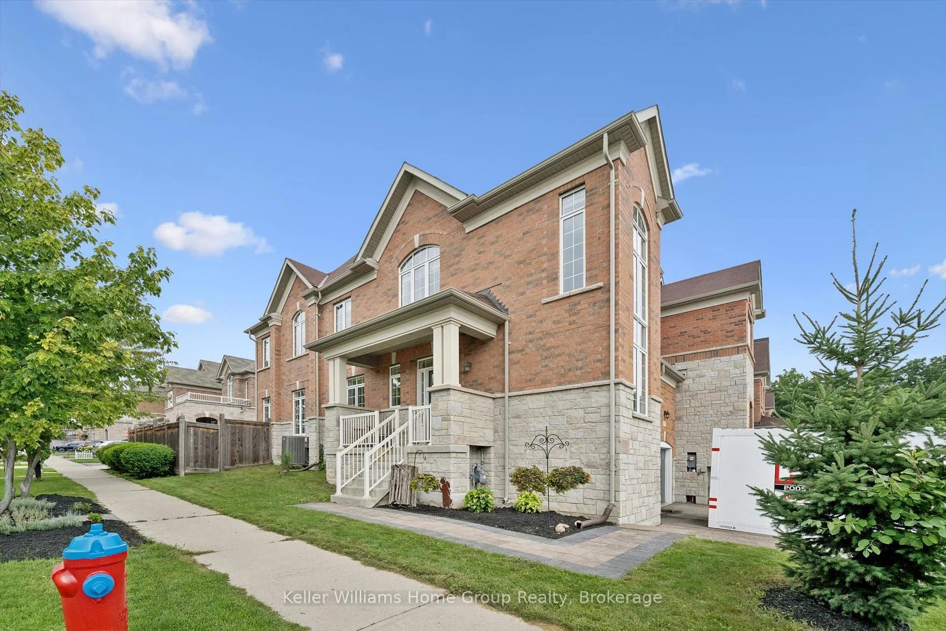 Photo 6 of 61 Ridgegate Crescent, Halton Hills, Georgetown — HOMEH