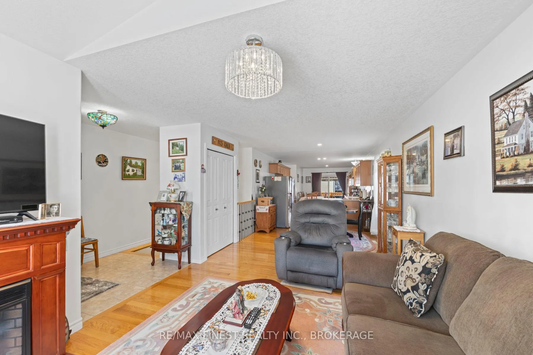 Photo 5 of 1133 Halifax Drive, Kingston, City Northwest — HOMEH