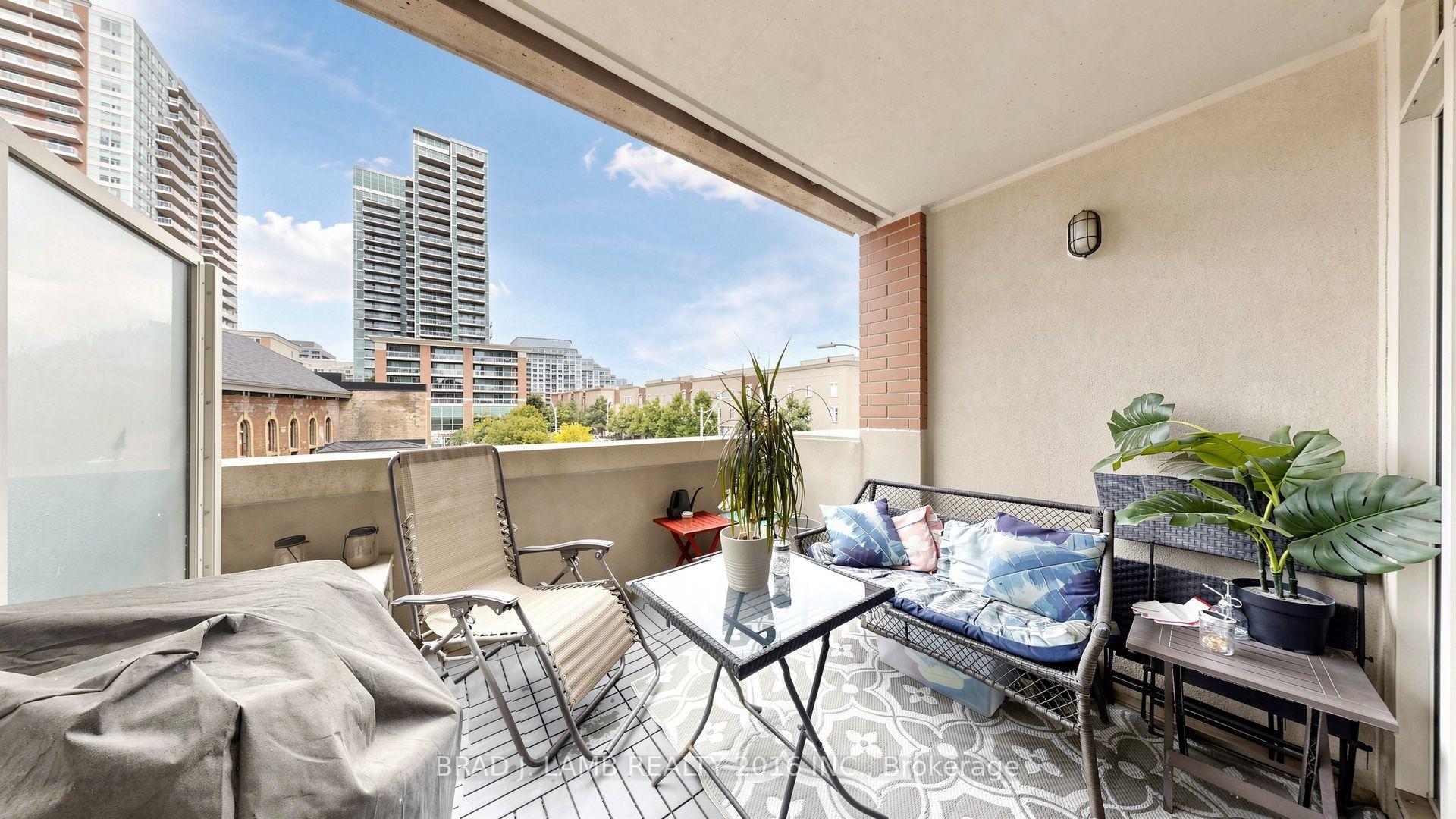 Photo 6 of Unit 414, 65 East Liberty Street, Toronto, Waterfront Communities — HOMEH