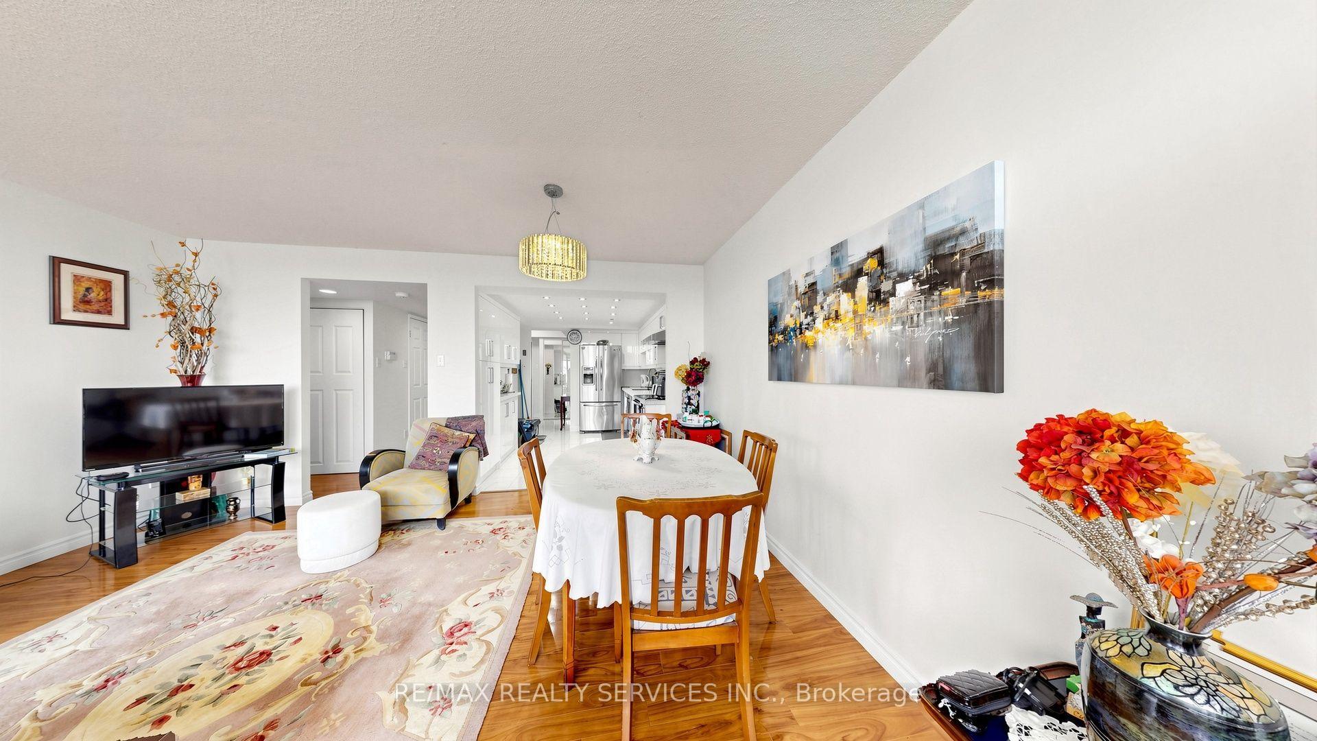 Photo 22 of Unit 508, 330 Mill Street S, Brampton, Brampton South — HOMEH