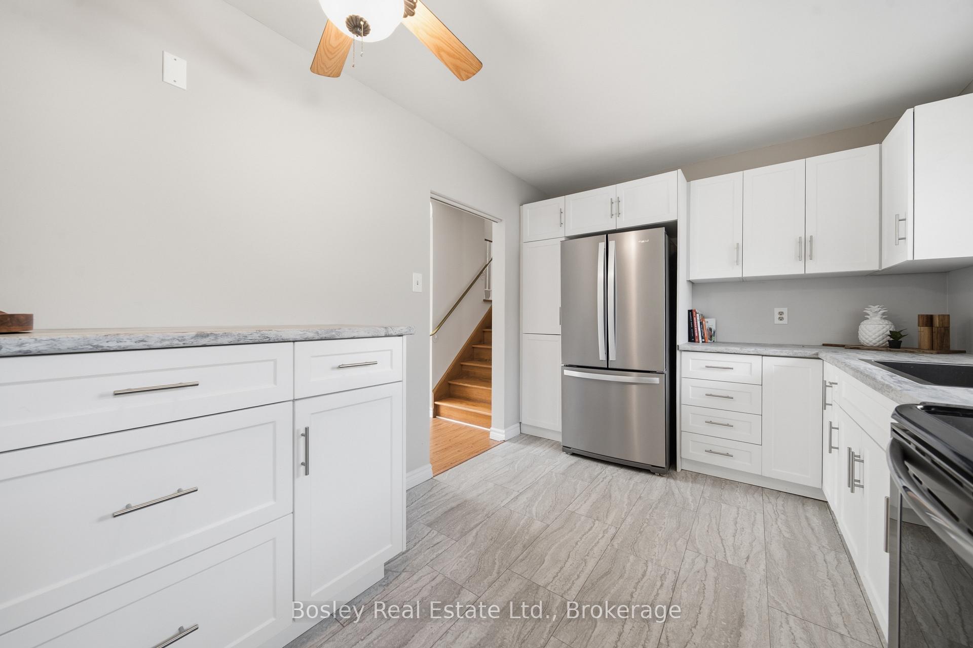 Photo 13 of 44 Brentwood Drive, Guelph, Riverside Park — HOMEH