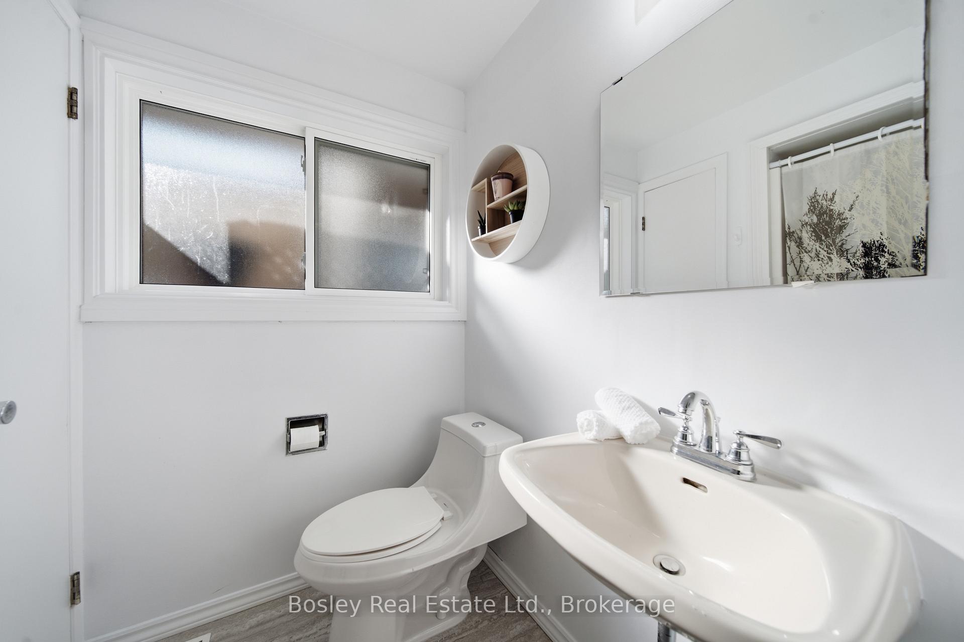 Photo 23 of 44 Brentwood Drive, Guelph, Riverside Park — HOMEH