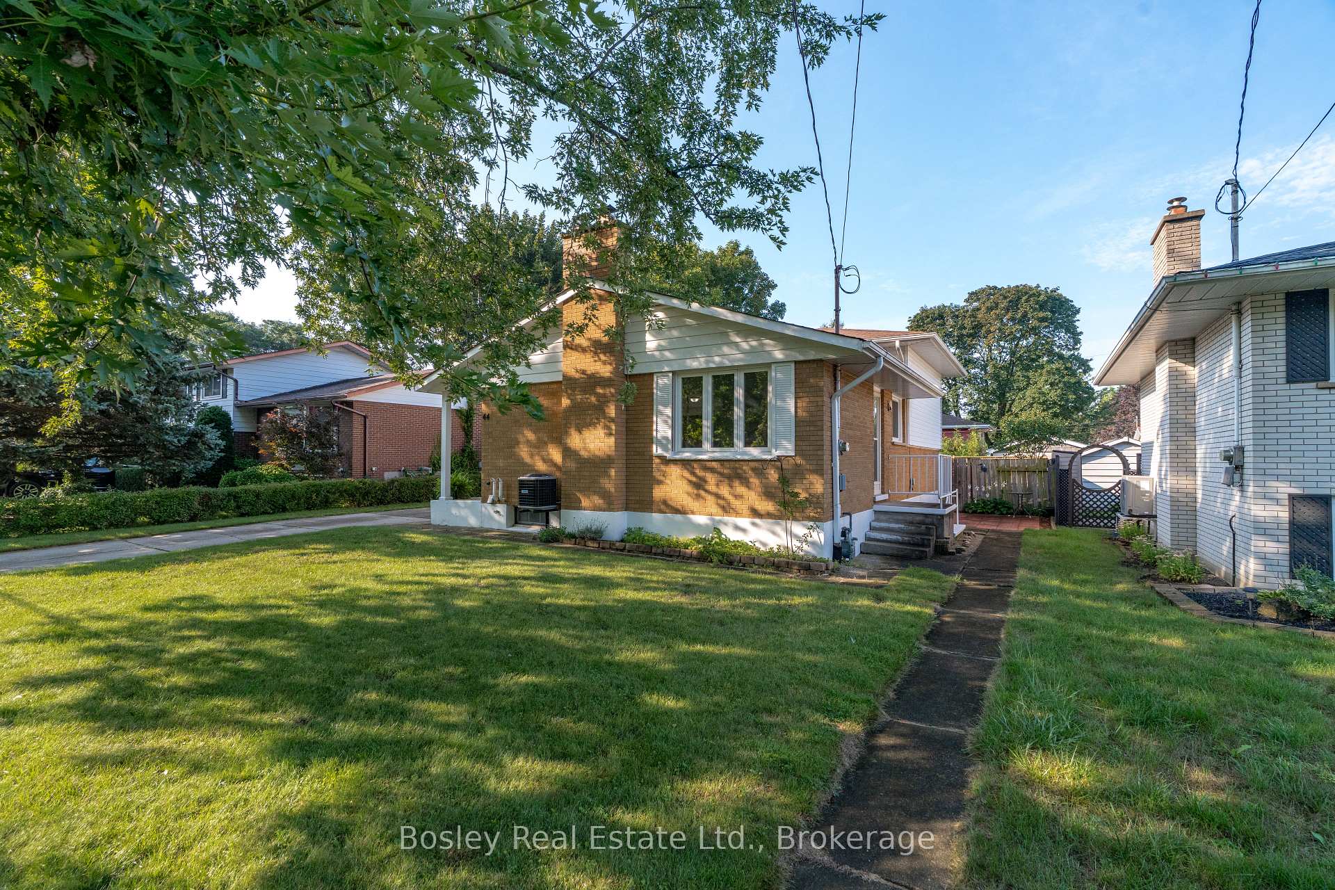 Photo 31 of 44 Brentwood Drive, Guelph, Riverside Park — HOMEH