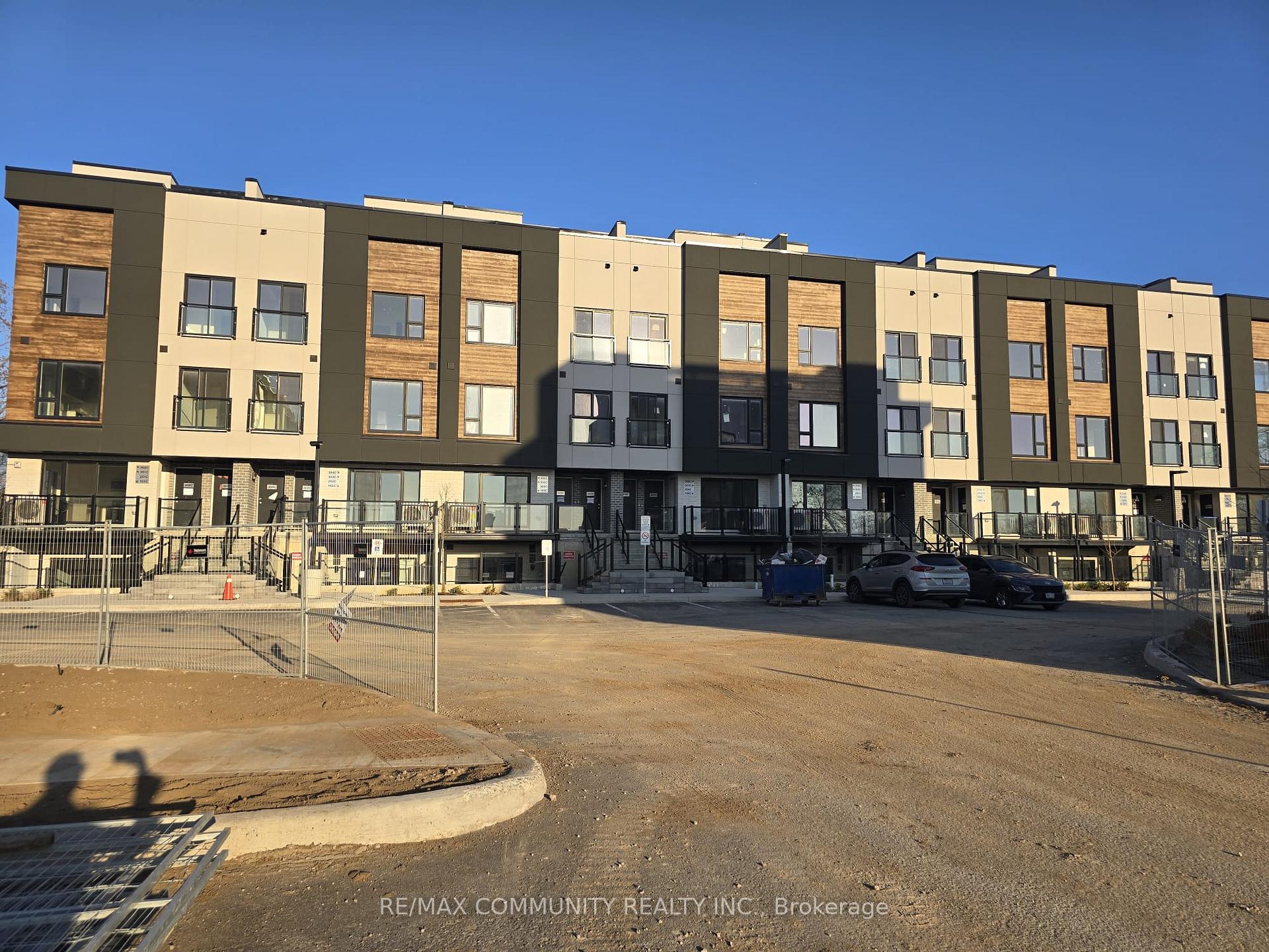 Photo of Unit 309B, 16 Melbourne Avenue