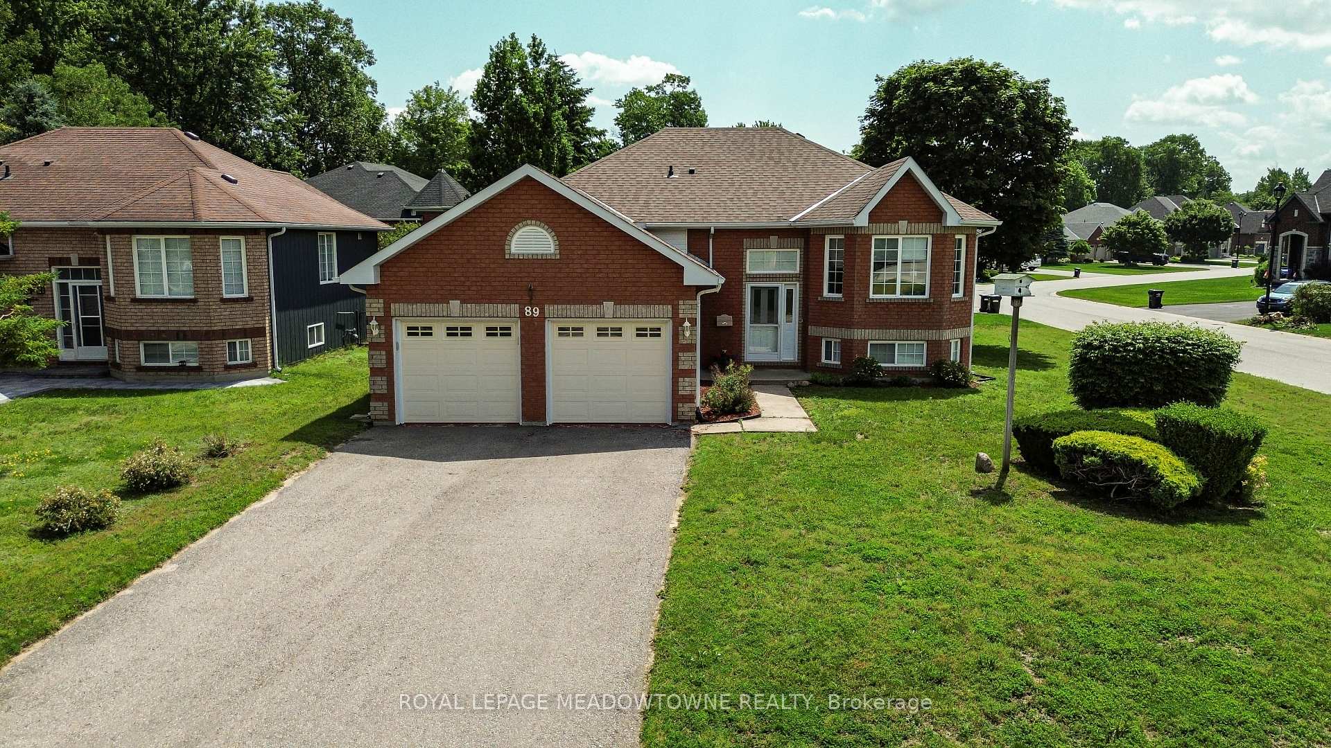 Photo 2 of 89 Royal Beech Drive, Wasaga Beach — HOMEH