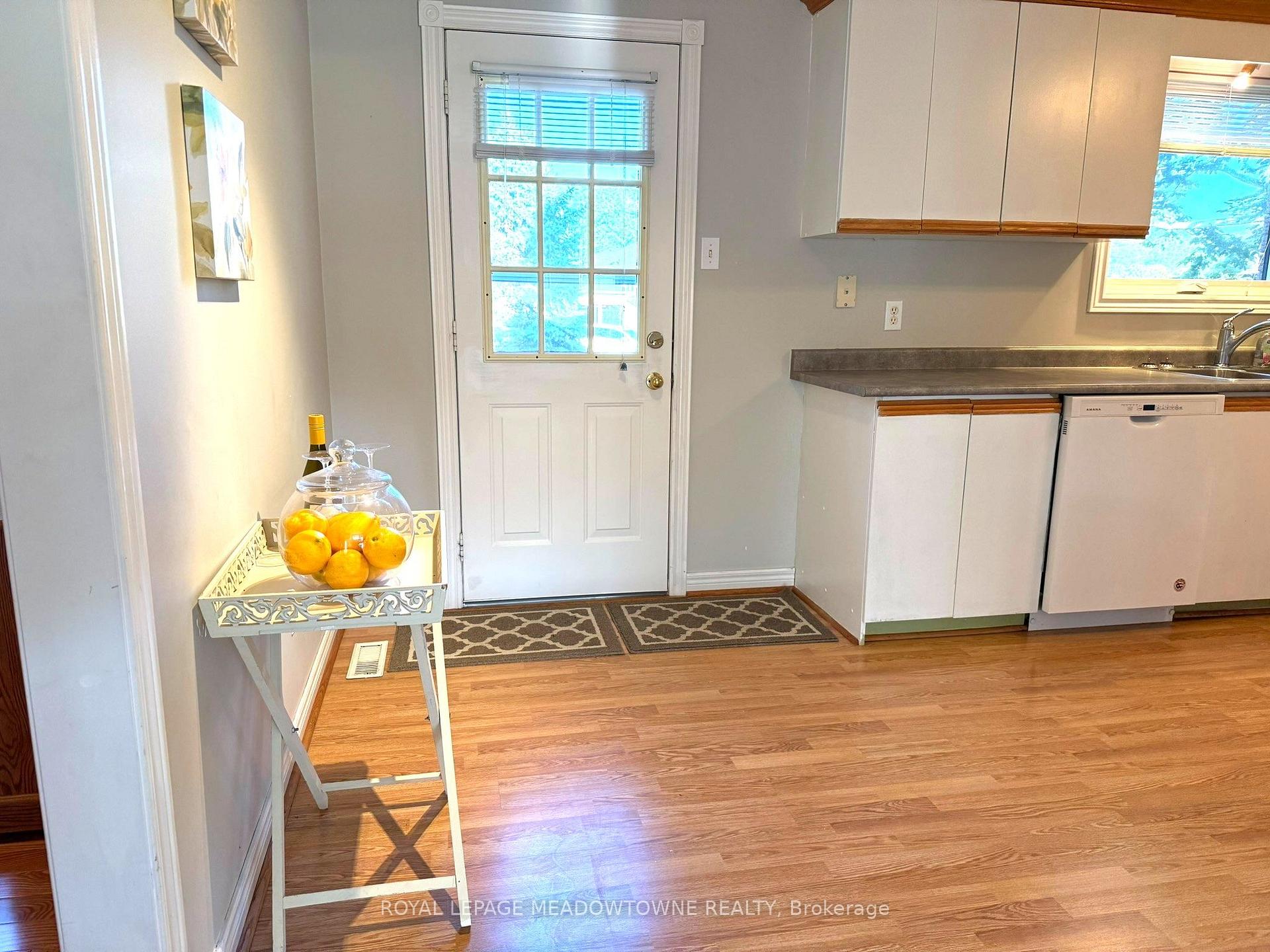 Photo 12 of 89 Royal Beech Drive, Wasaga Beach — HOMEH