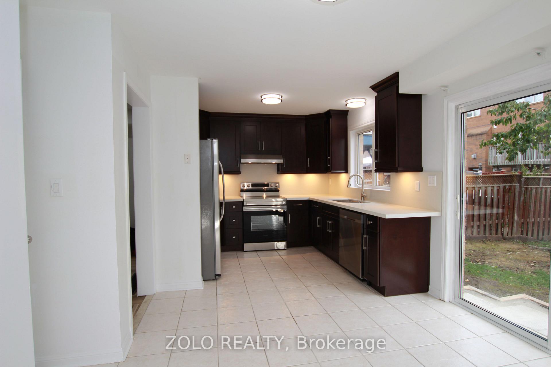 Photo 30 of 226 Equator Crescent N, Vaughan, Vellore Village — HOMEH