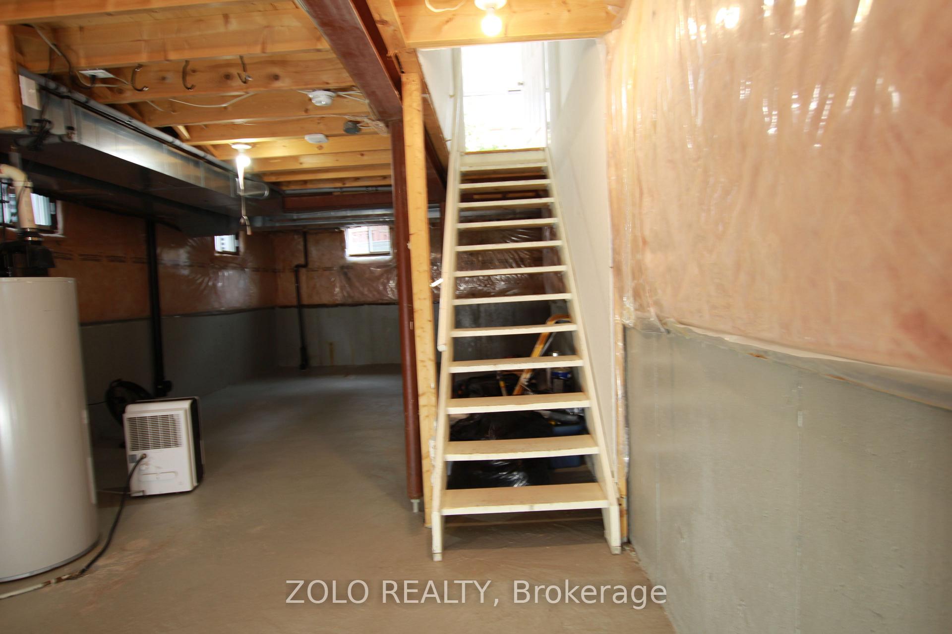 Photo 40 of 226 Equator Crescent N, Vaughan, Vellore Village — HOMEH