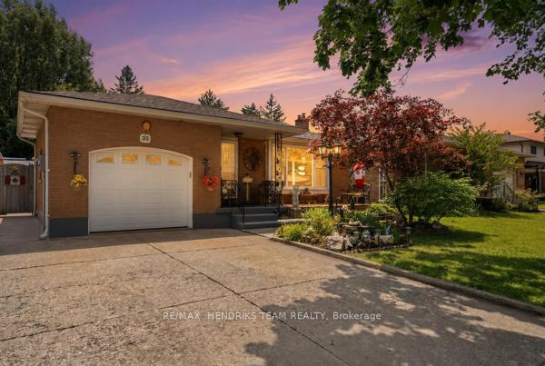 Photo 2 of 33 Meadowbrook Crescent, St. Catharines, Carlton/Bunting — HOMEH