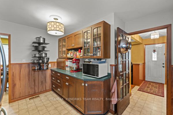 Photo 12 of 33 Meadowbrook Crescent, St. Catharines, Carlton/Bunting — HOMEH