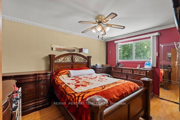 Photo 14 of 33 Meadowbrook Crescent, St. Catharines, Carlton/Bunting — HOMEH