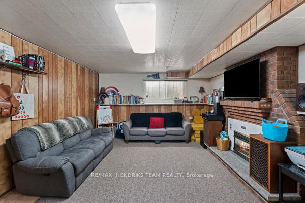 Photo 22 of 33 Meadowbrook Crescent, St. Catharines, Carlton/Bunting — HOMEH