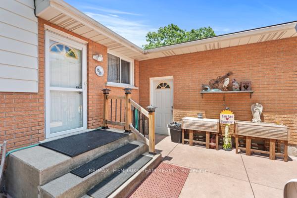 Photo 29 of 33 Meadowbrook Crescent, St. Catharines, Carlton/Bunting — HOMEH
