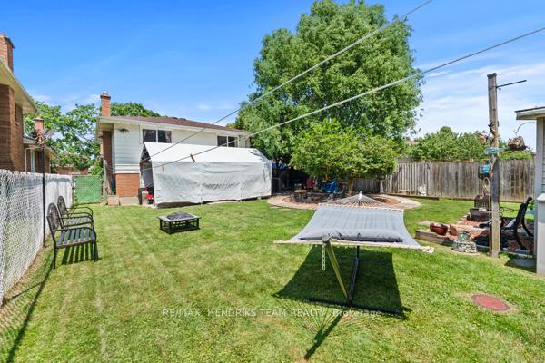 Photo 38 of 33 Meadowbrook Crescent, St. Catharines, Carlton/Bunting — HOMEH