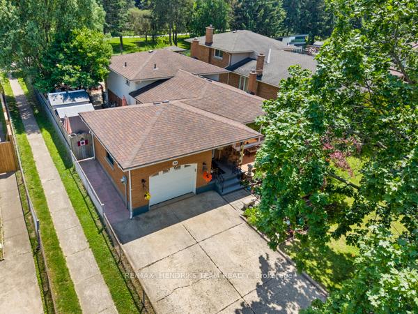 Photo 42 of 33 Meadowbrook Crescent, St. Catharines, Carlton/Bunting — HOMEH