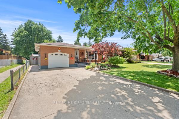 Photo 43 of 33 Meadowbrook Crescent, St. Catharines, Carlton/Bunting — HOMEH