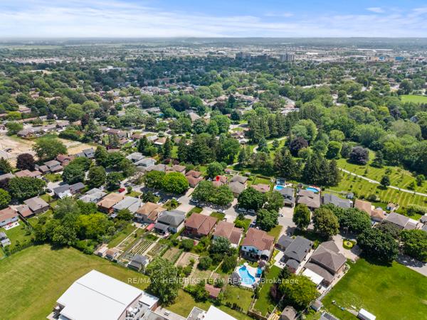 Photo 45 of 33 Meadowbrook Crescent, St. Catharines, Carlton/Bunting — HOMEH