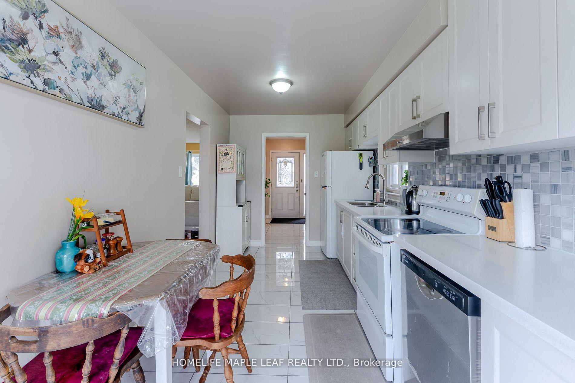 Photo 13 of 148 Hansen Road N, Brampton, Madoc — HOMEH