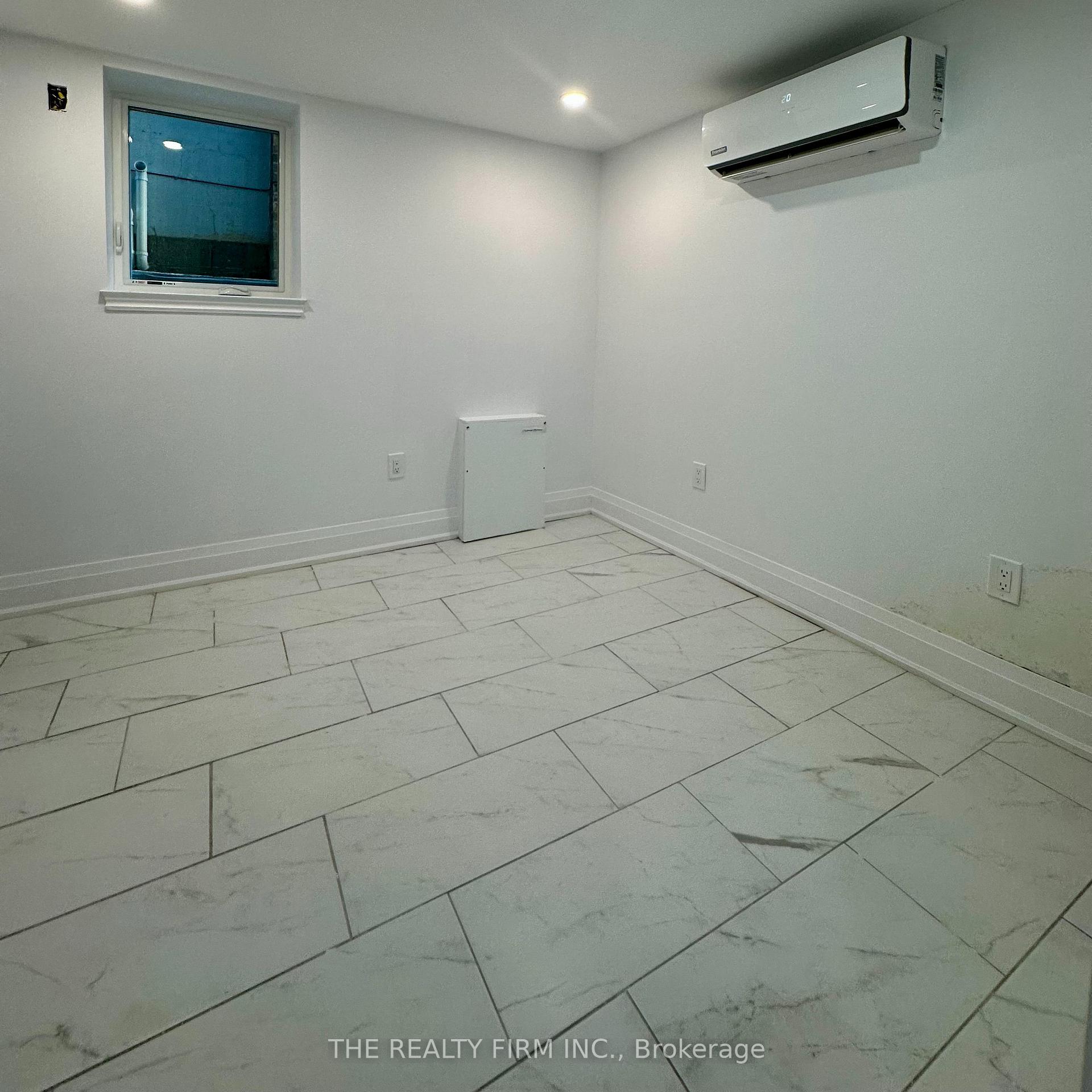 Photo 7 of Unit LOWER, 6 Lapp Street, Toronto, Rockcliffe-Smythe — HOMEH