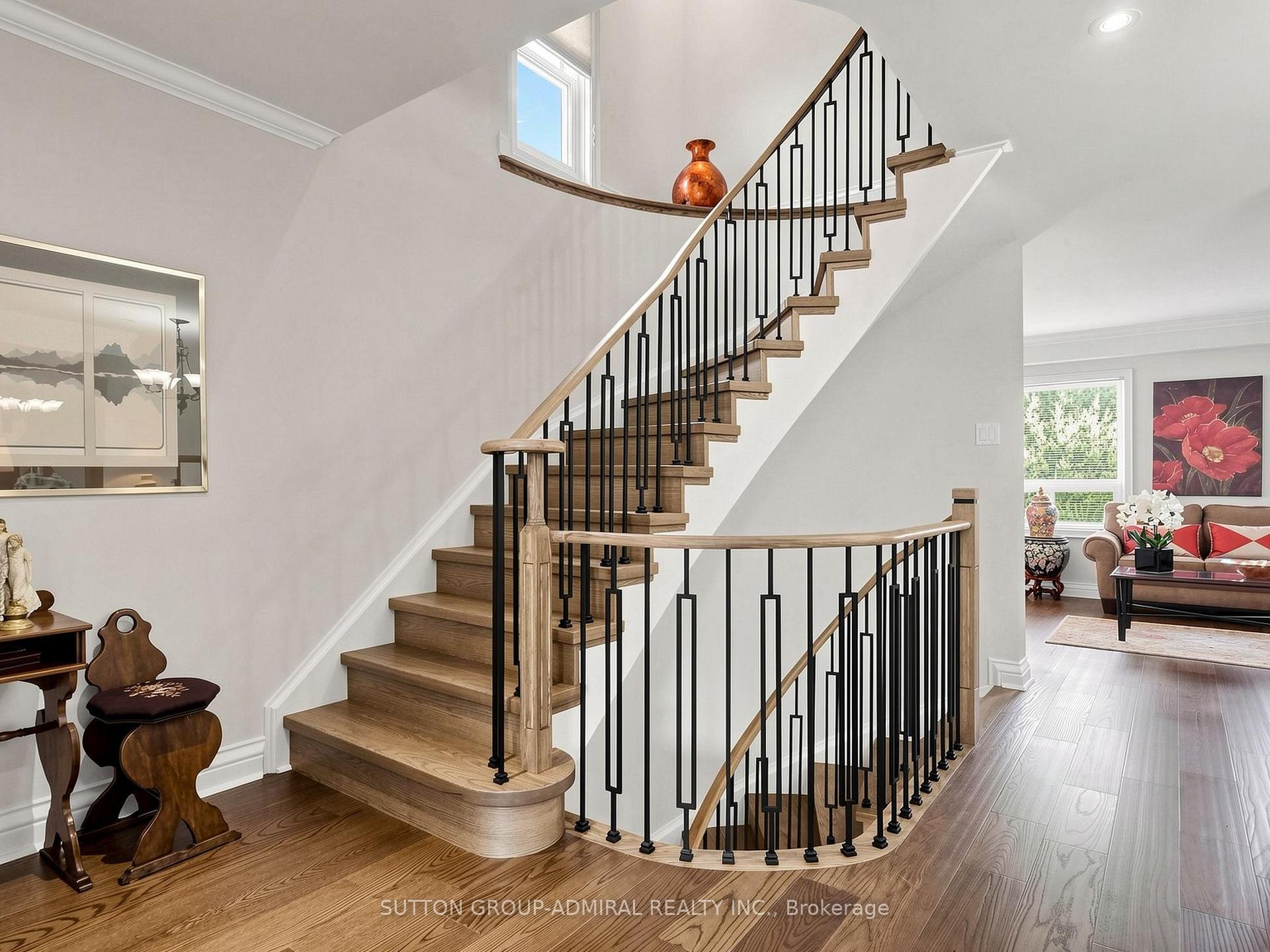 Photo 18 of Unit 105, 105 Leah Crescent, Vaughan, Beverley Glen — HOMEH