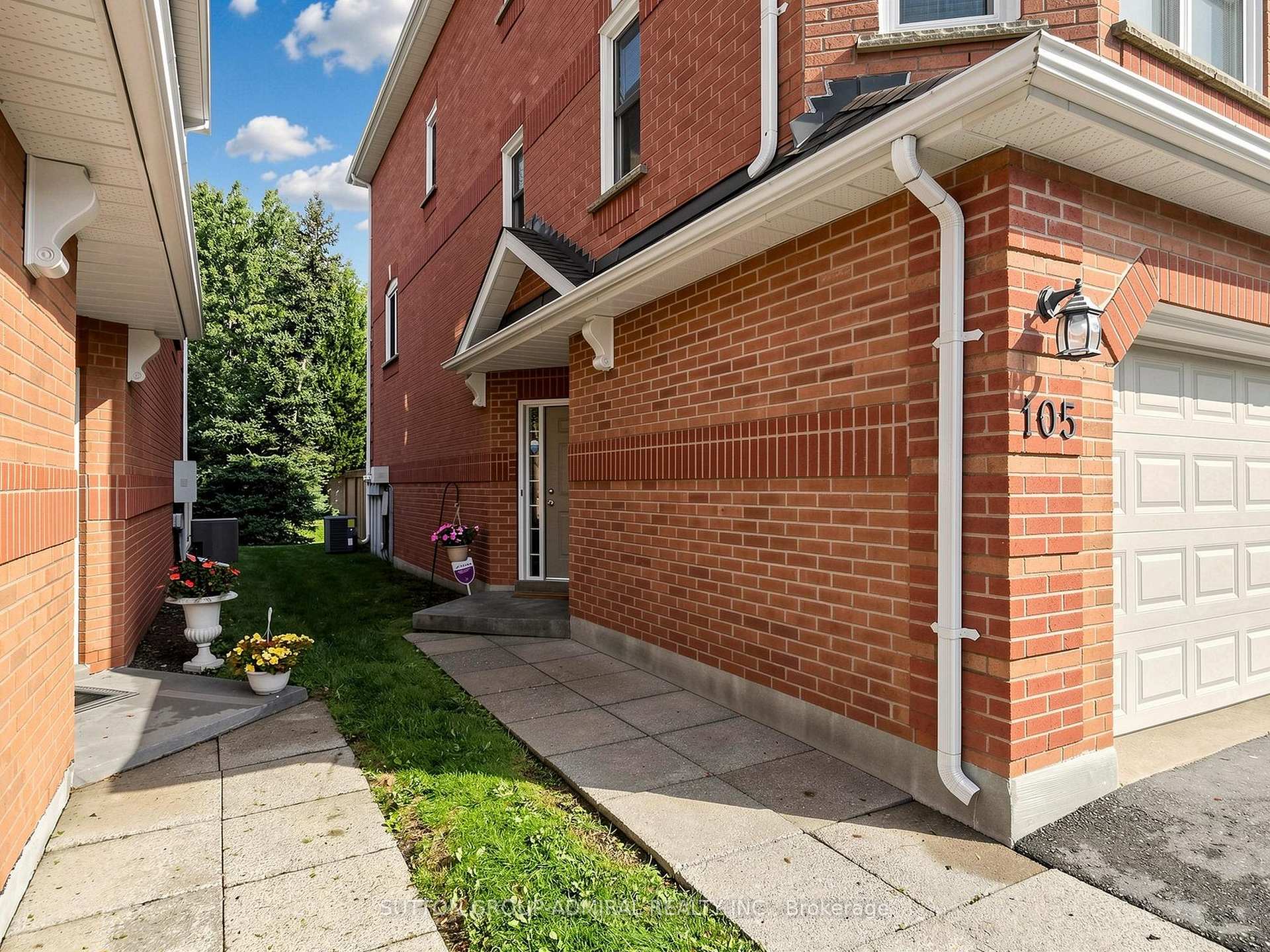 Photo 42 of Unit 105, 105 Leah Crescent, Vaughan, Beverley Glen — HOMEH