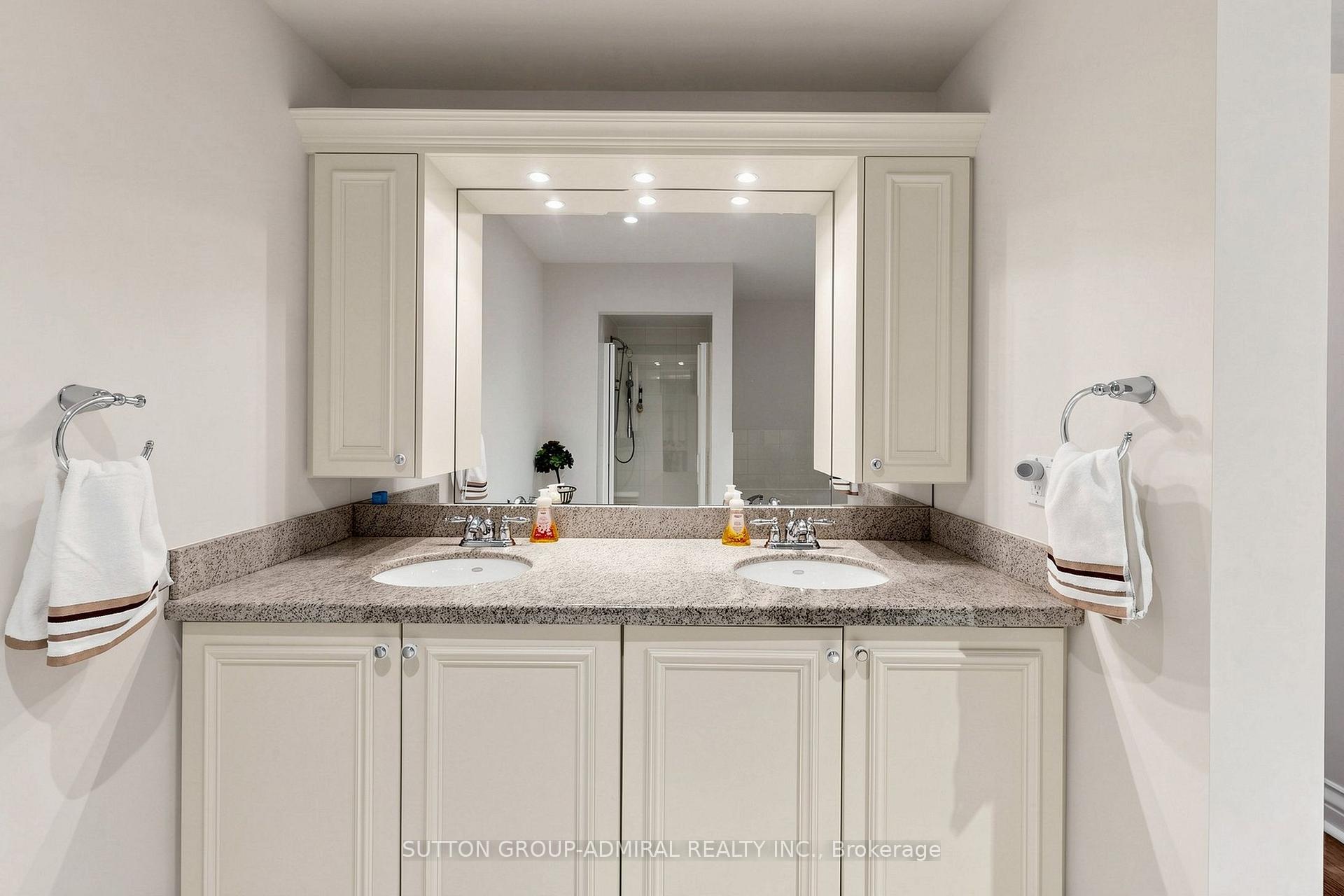 Photo 37 of Unit 105, 105 Leah Crescent, Vaughan, Beverley Glen — HOMEH
