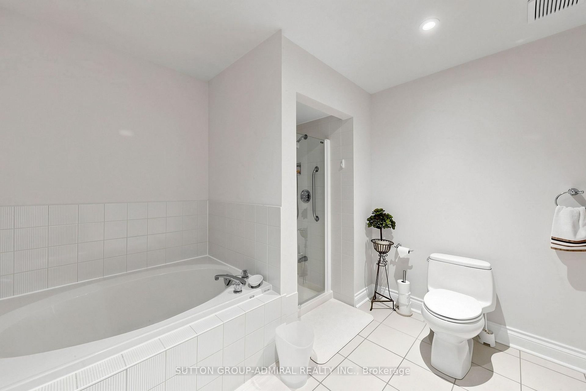 Photo 39 of Unit 105, 105 Leah Crescent, Vaughan, Beverley Glen — HOMEH