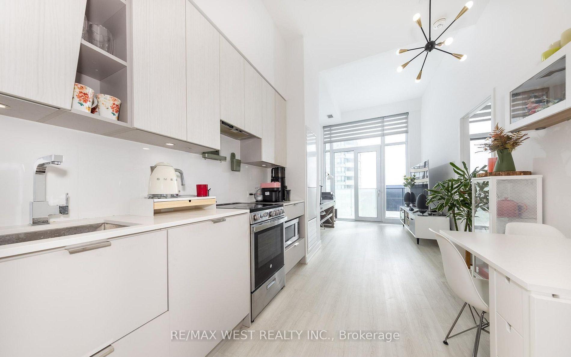 Photo 8 of Unit 621, 3883 Quartz Road, Mississauga, City Centre — HOMEH