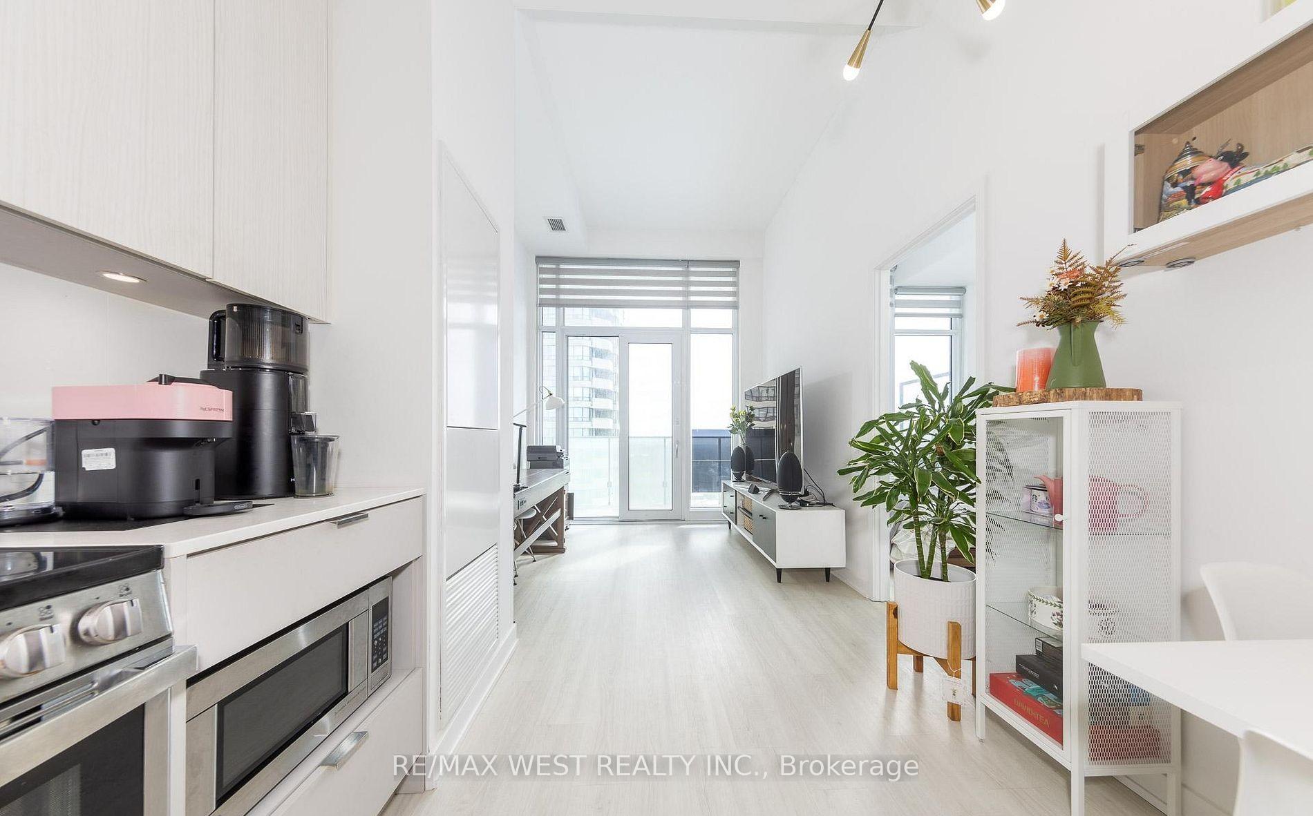 Photo 9 of Unit 621, 3883 Quartz Road, Mississauga, City Centre — HOMEH