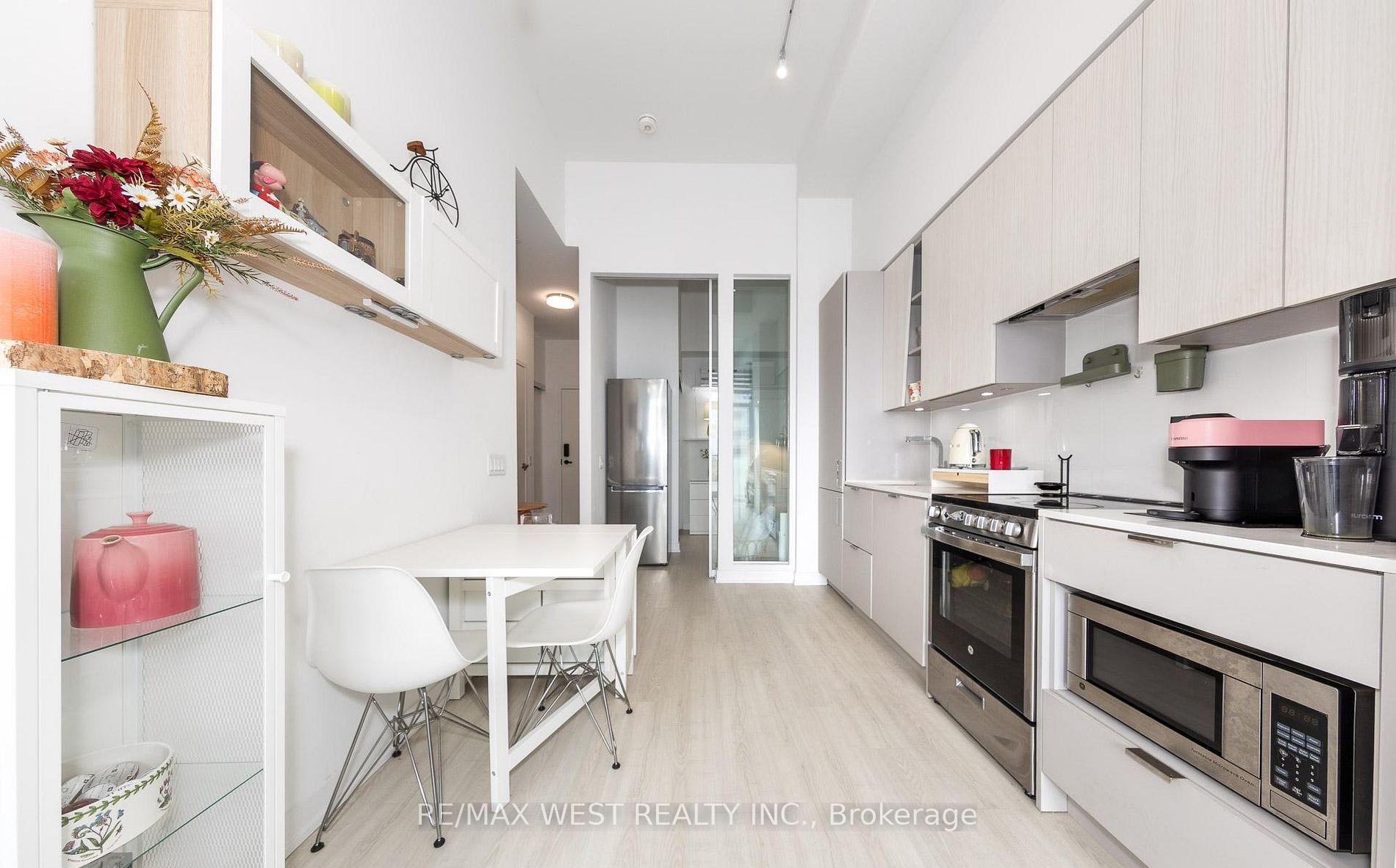 Photo 16 of Unit 621, 3883 Quartz Road, Mississauga, City Centre — HOMEH