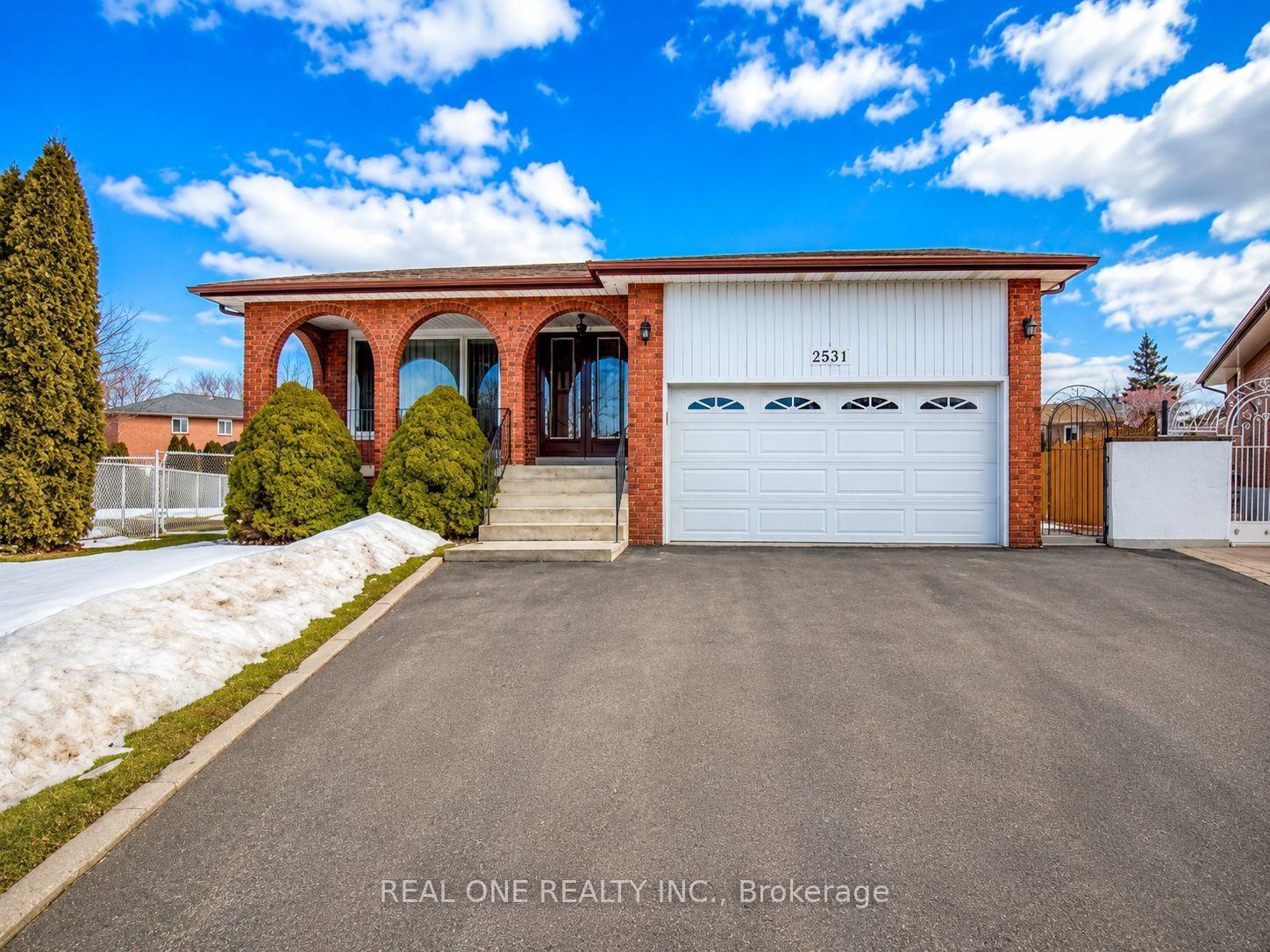 Photo 2 of Unit Upper, 2531 Cynara Road, Mississauga, Cooksville — HOMEH
