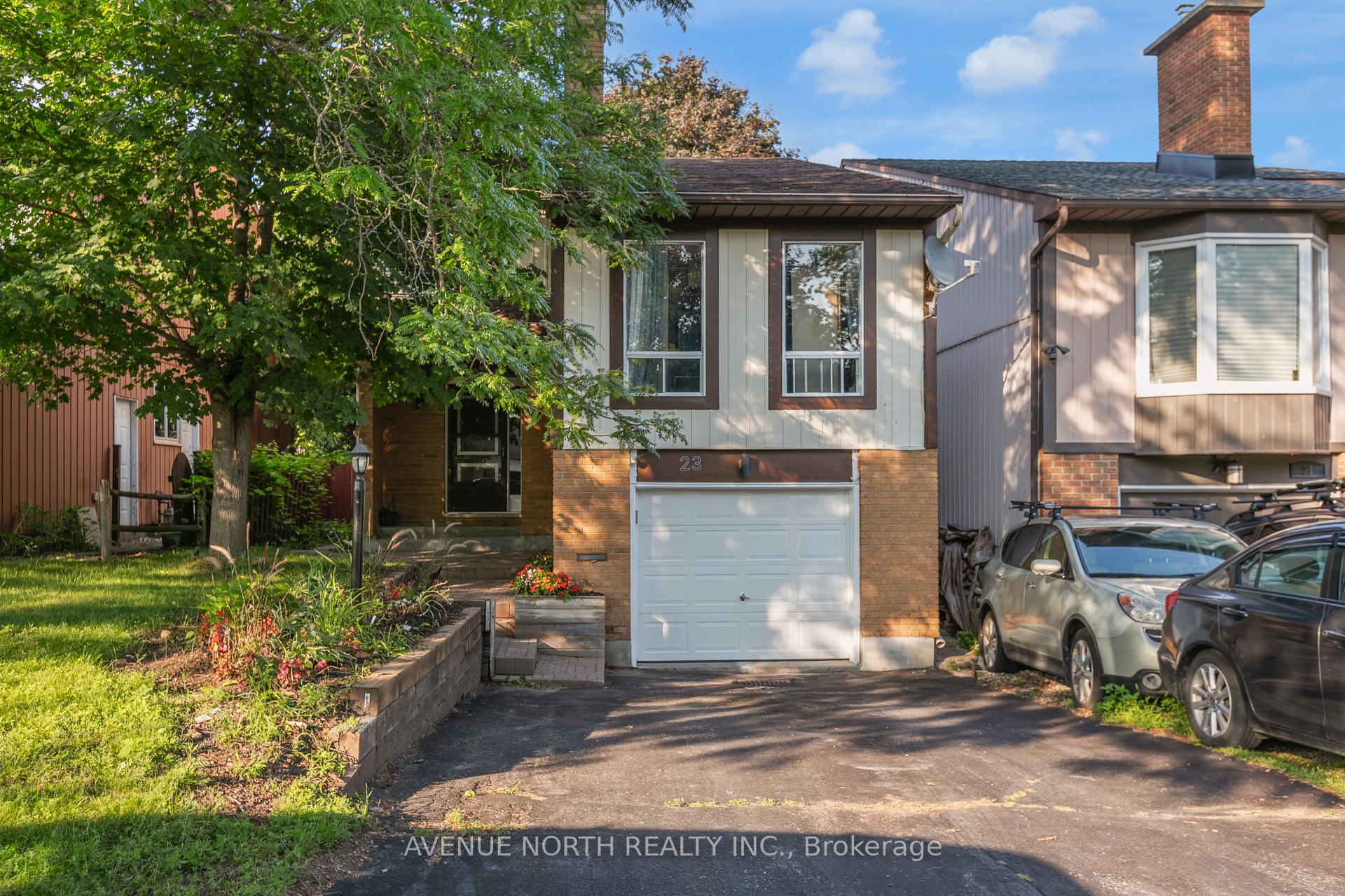 Photo 2 of 23 Bluegrass Drive, Ottawa, Kanata - Bridlewood — HOMEH