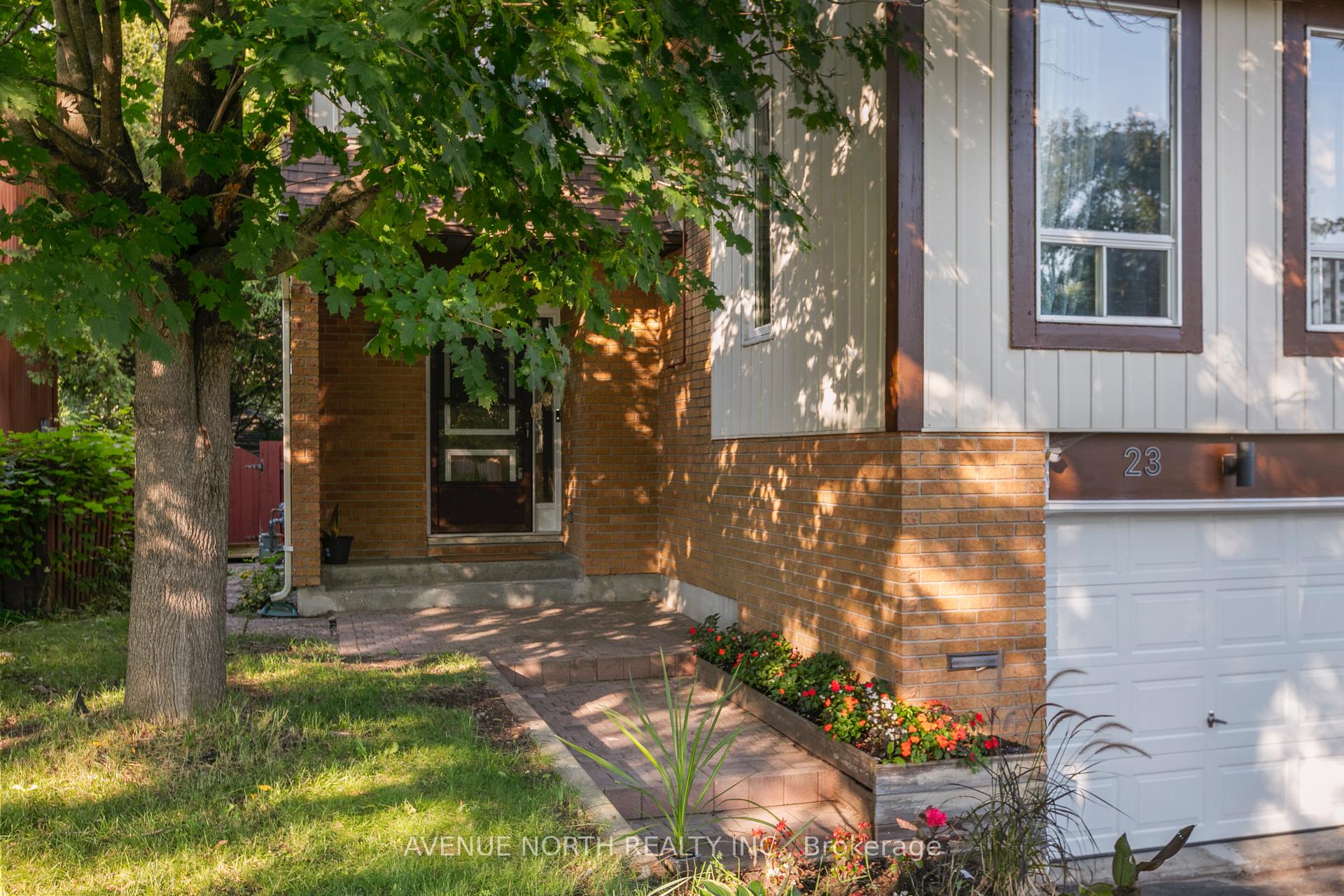 Photo 3 of 23 Bluegrass Drive, Ottawa, Kanata - Bridlewood — HOMEH