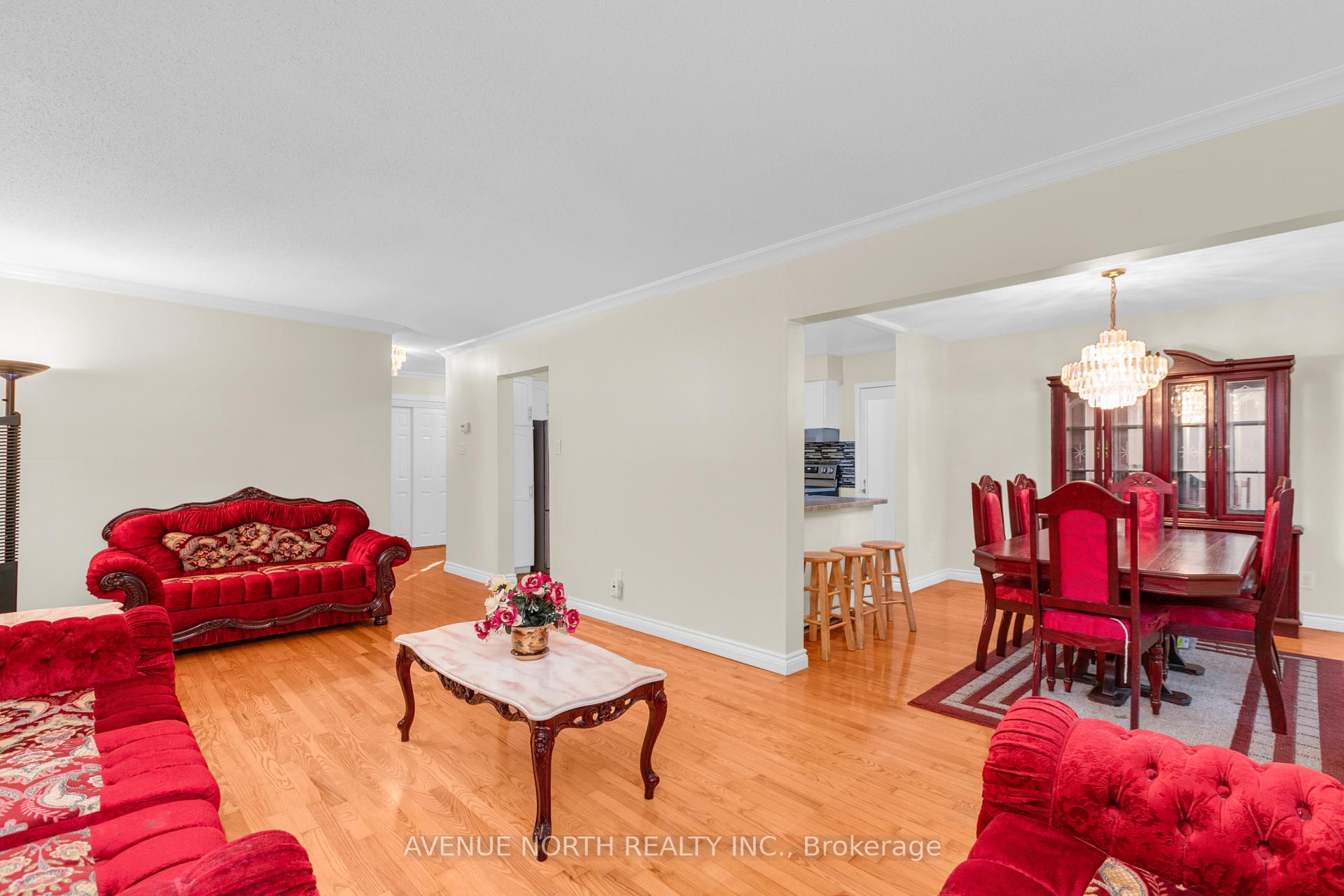 Photo 14 of 23 Bluegrass Drive, Ottawa, Kanata - Bridlewood — HOMEH