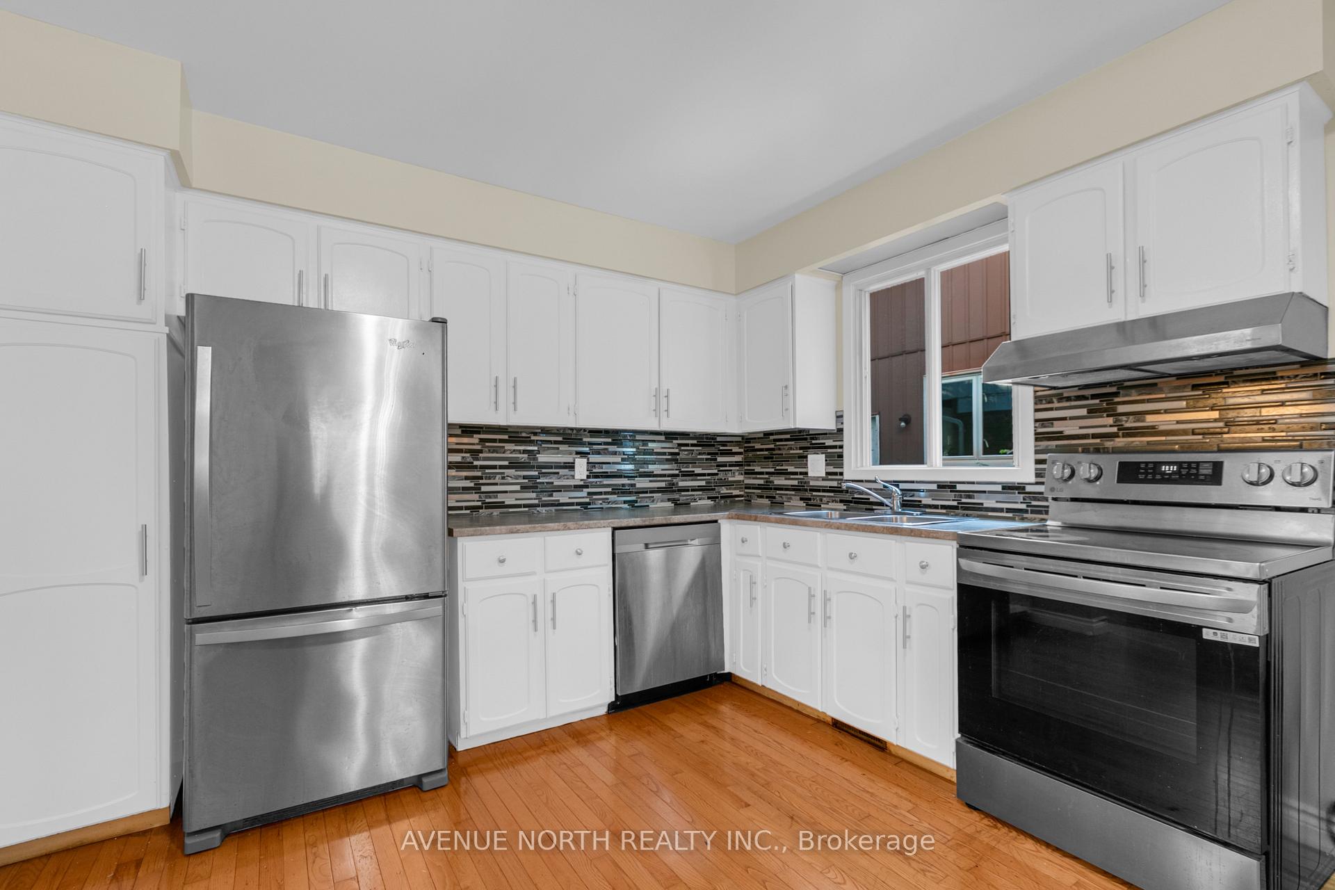 Photo 20 of 23 Bluegrass Drive, Ottawa, Kanata - Bridlewood — HOMEH