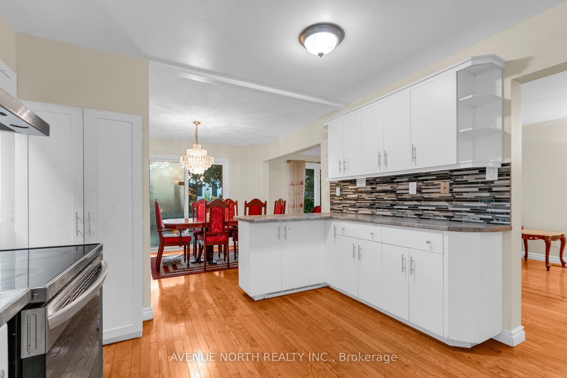 Photo 21 of 23 Bluegrass Drive, Ottawa, Kanata - Bridlewood — HOMEH