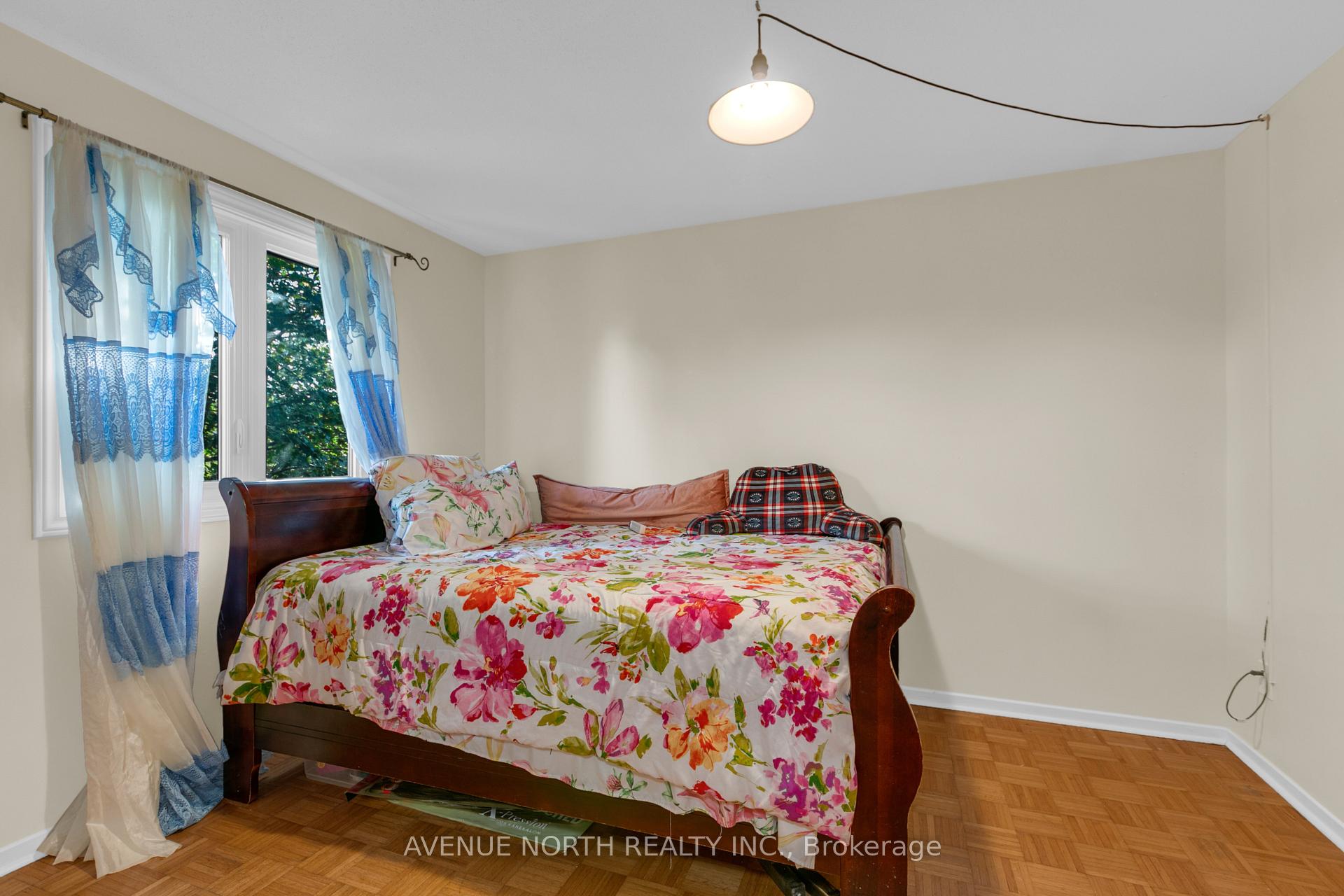 Photo 27 of 23 Bluegrass Drive, Ottawa, Kanata - Bridlewood — HOMEH