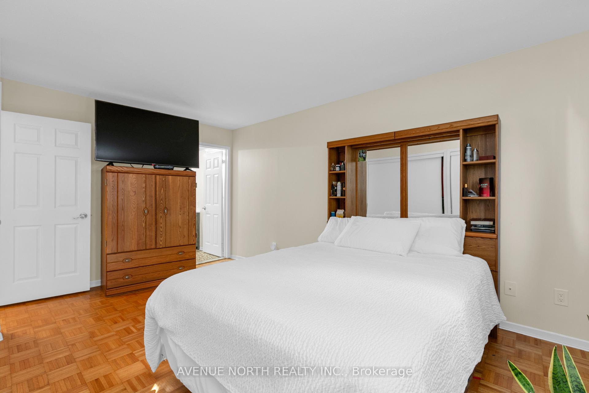 Photo 33 of 23 Bluegrass Drive, Ottawa, Kanata - Bridlewood — HOMEH