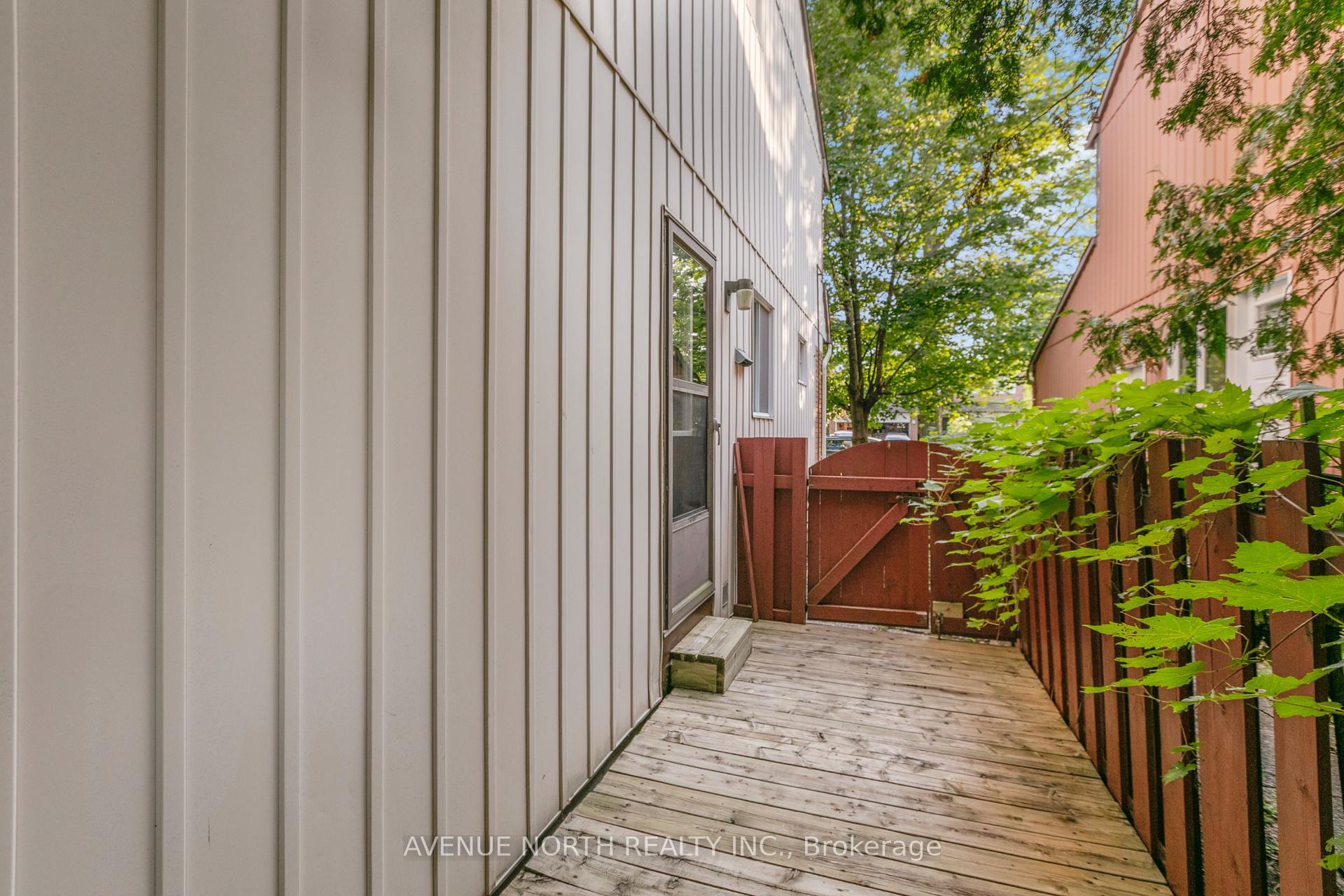 Photo 43 of 23 Bluegrass Drive, Ottawa, Kanata - Bridlewood — HOMEH