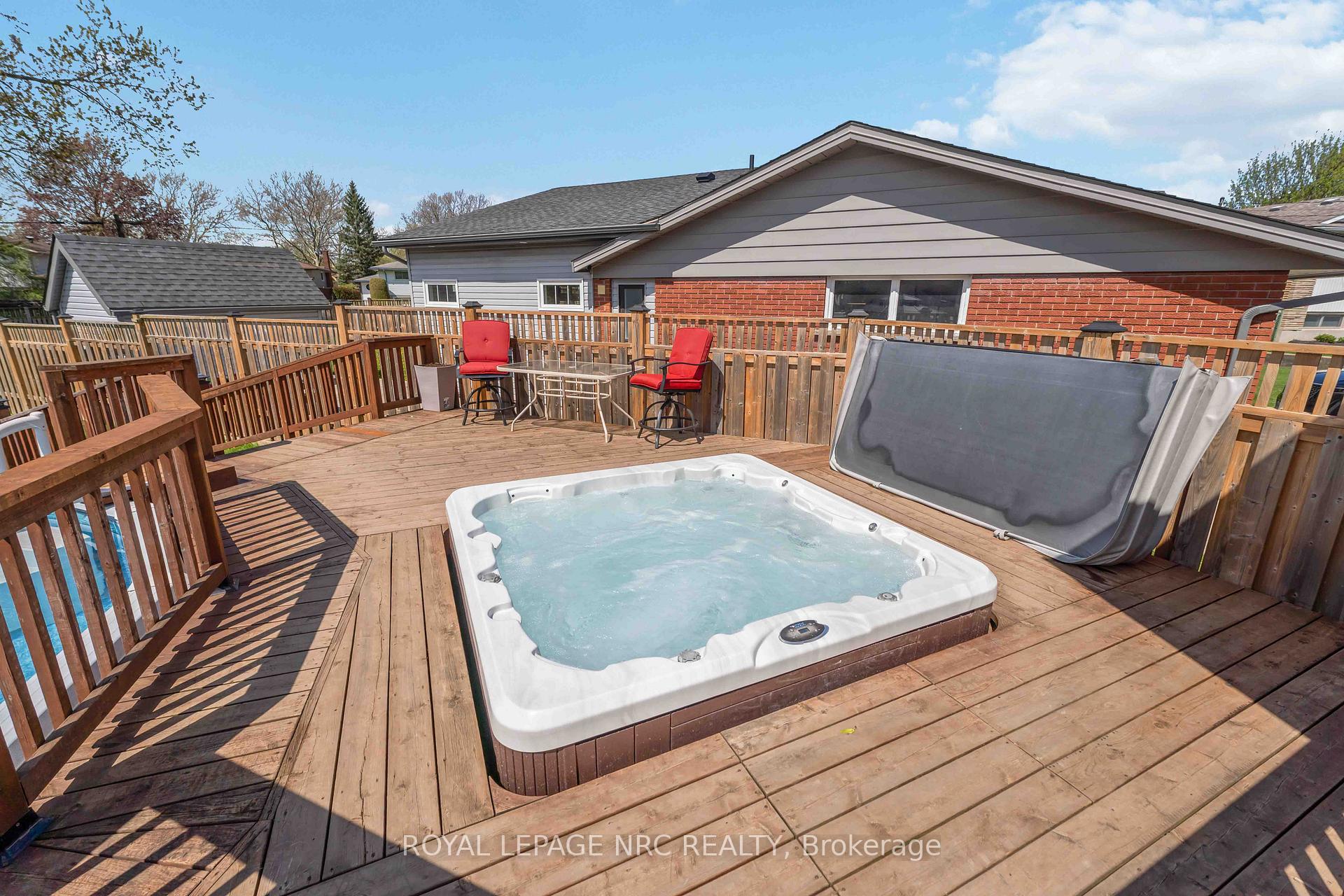 Photo 37 of 4485 Queensway Crescent, Niagara Falls, Morrison — HOMEH