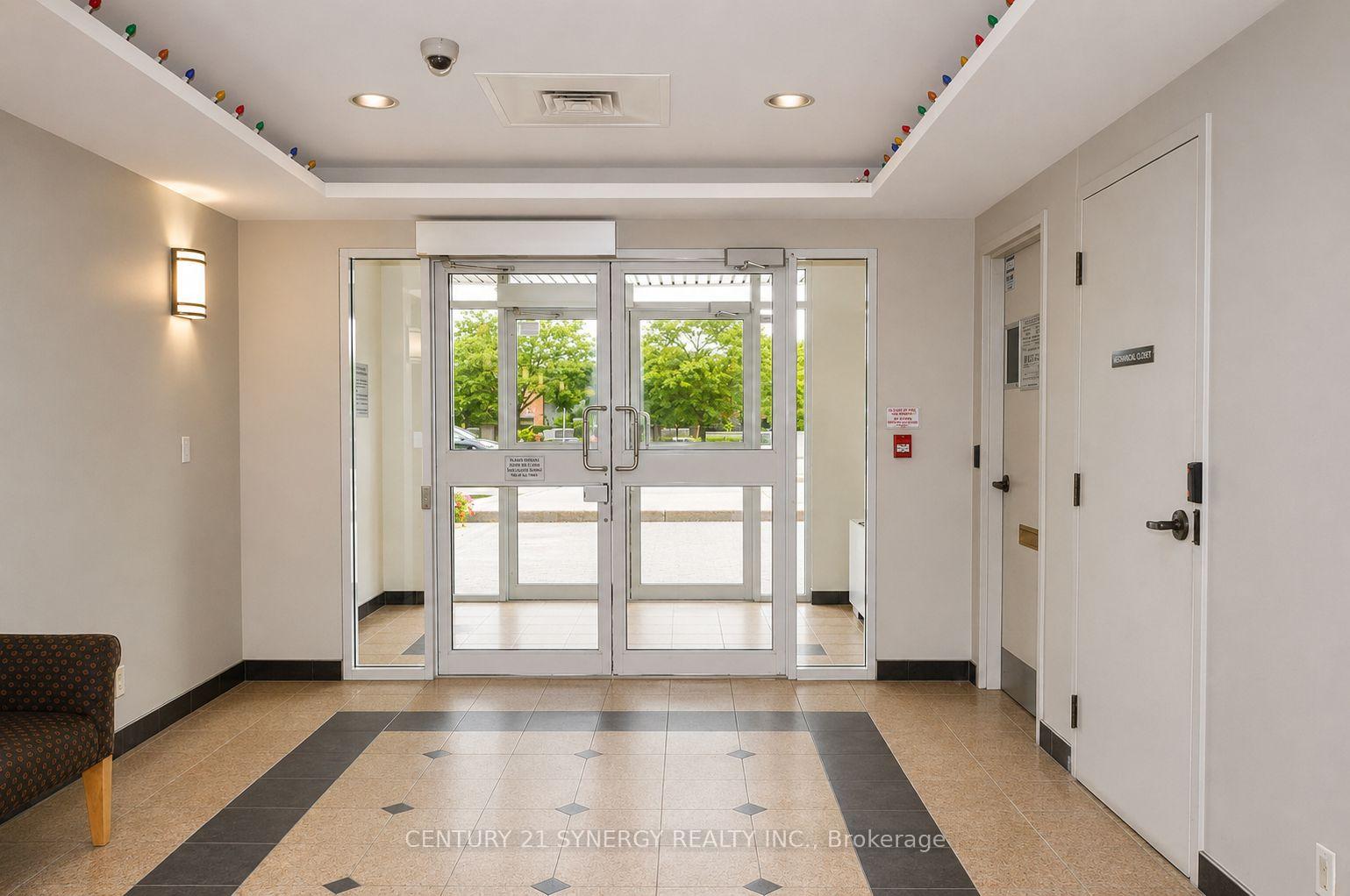 Photo 4 of Unit 909, 120 Grant Carman Drive, Ottawa, Borden Farm/Stewart Farm/Carleton Heights/Parkwood Hills — HOMEH