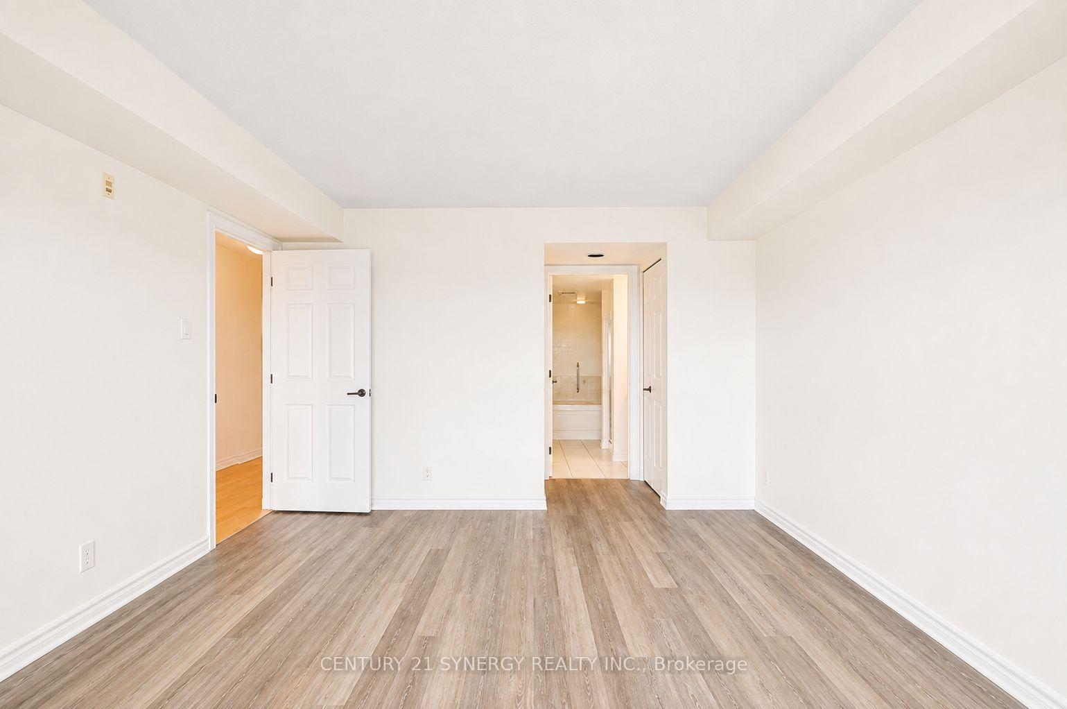 Photo 13 of Unit 909, 120 Grant Carman Drive, Ottawa, Borden Farm/Stewart Farm/Carleton Heights/Parkwood Hills — HOMEH
