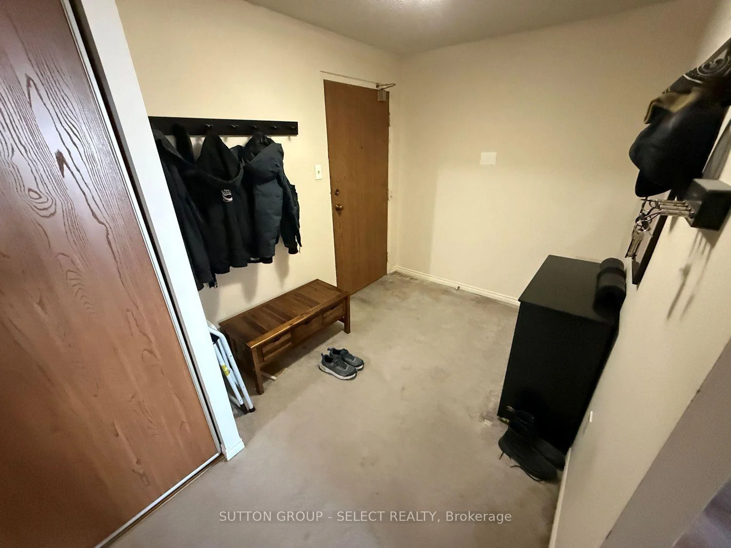 Photo 6 of Unit 1902, 55 Green Valley Drive, Kitchener, Pioneer Park — HOMEH