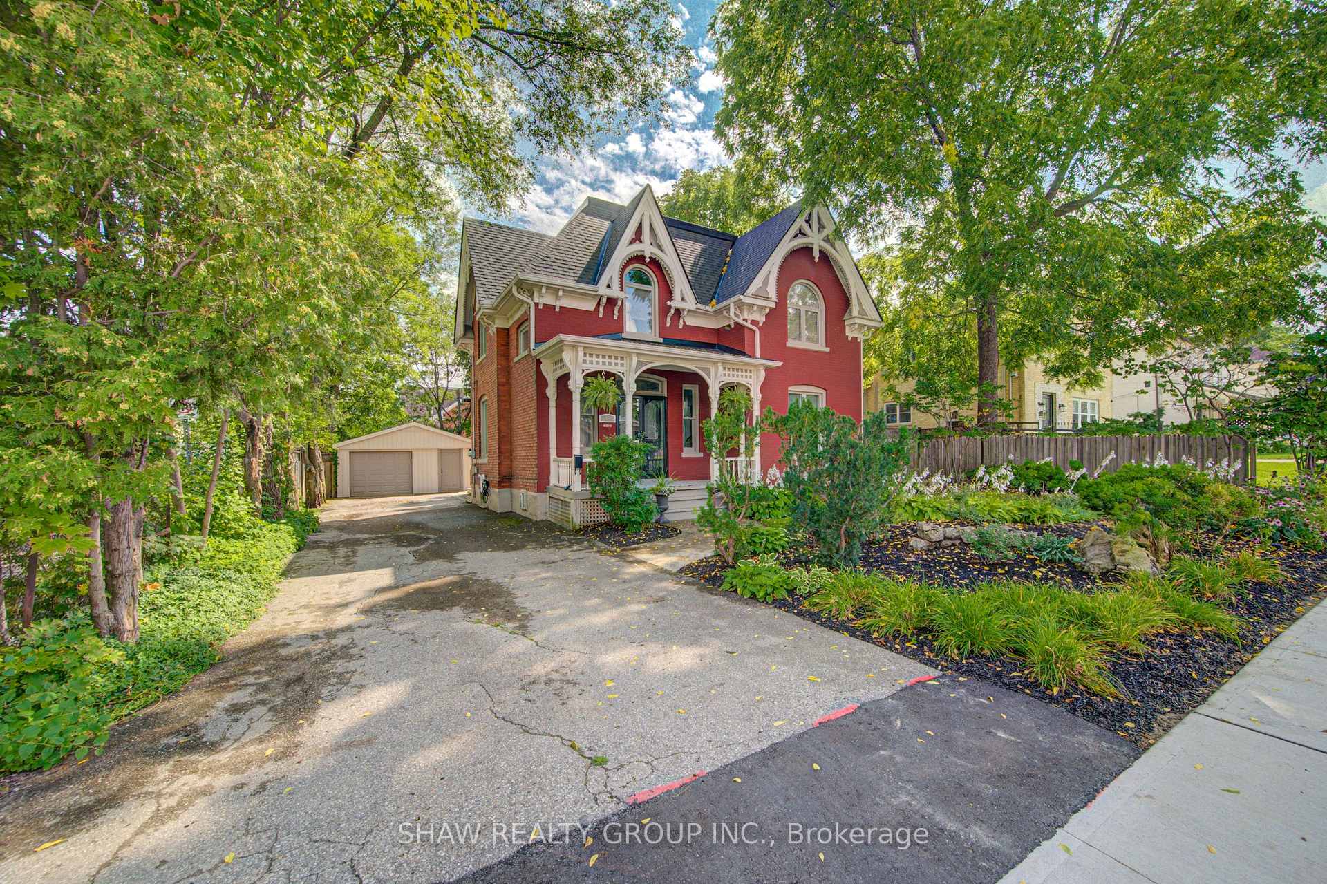 Photo 4 of 15 Gilholm Avenue, Cambridge, St. Andrews Estates — HOMEH